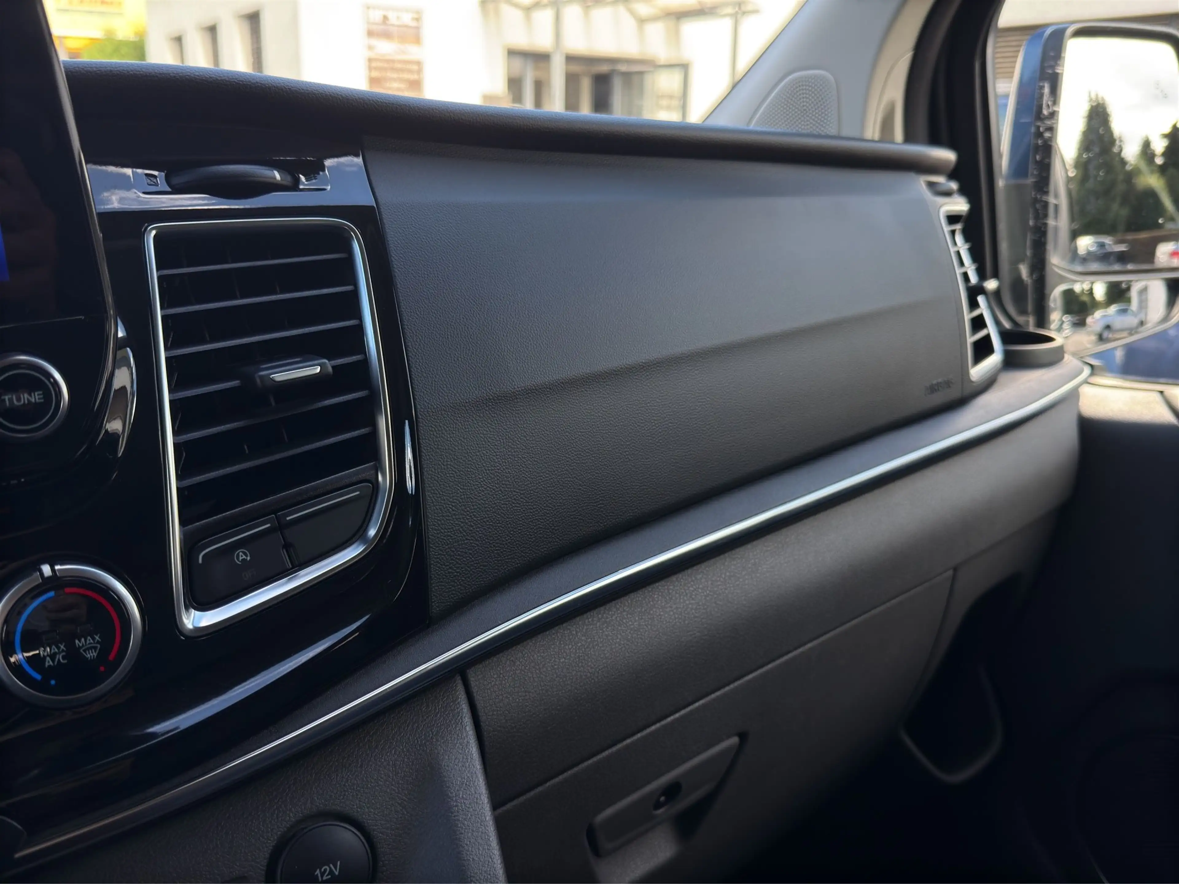 Ford Tourneo Custom 2.0 TDCi 320 L1 Titanium Aut. BLIS/STH/Kamera/Zus — photo 36