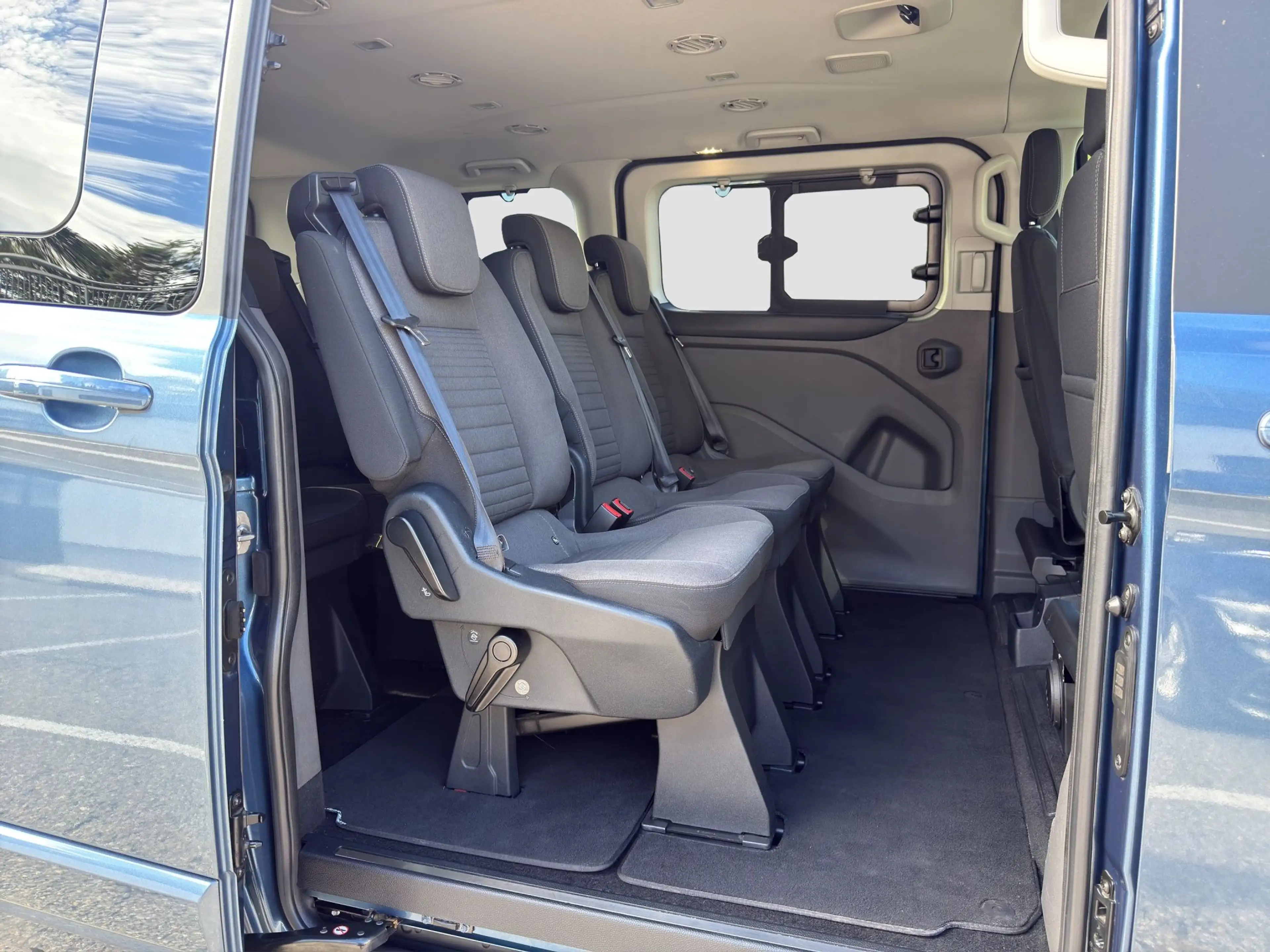 Ford Tourneo Custom 2.0 TDCi 320 L1 Titanium Aut. BLIS/STH/Kamera/Zus — photo 17