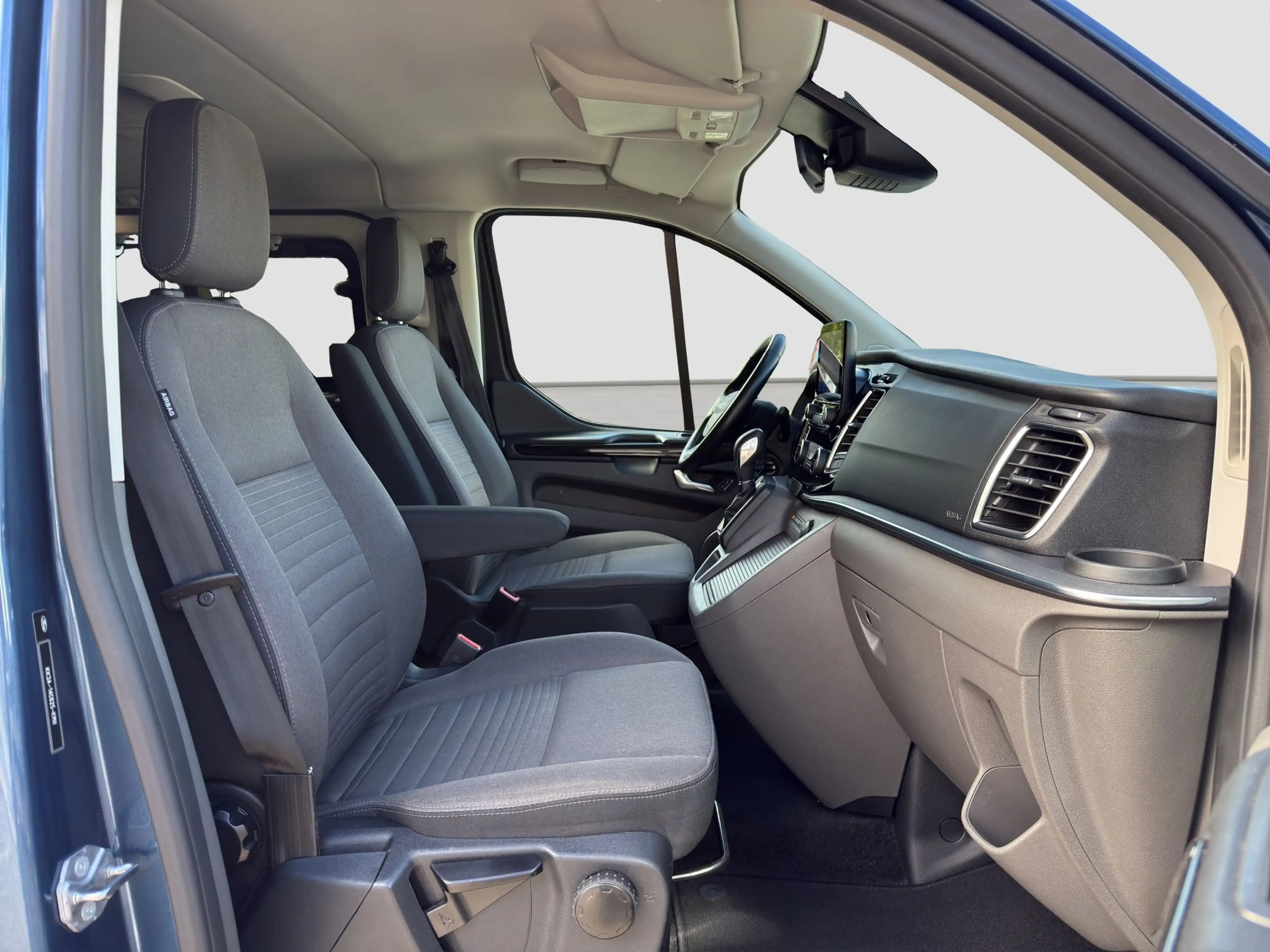Ford Tourneo Custom 2.0 TDCi 320 L1 Titanium Aut. BLIS/STH/Kamera/Zus — photo 16
