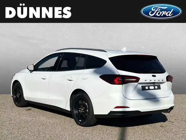Ford Focus view 2