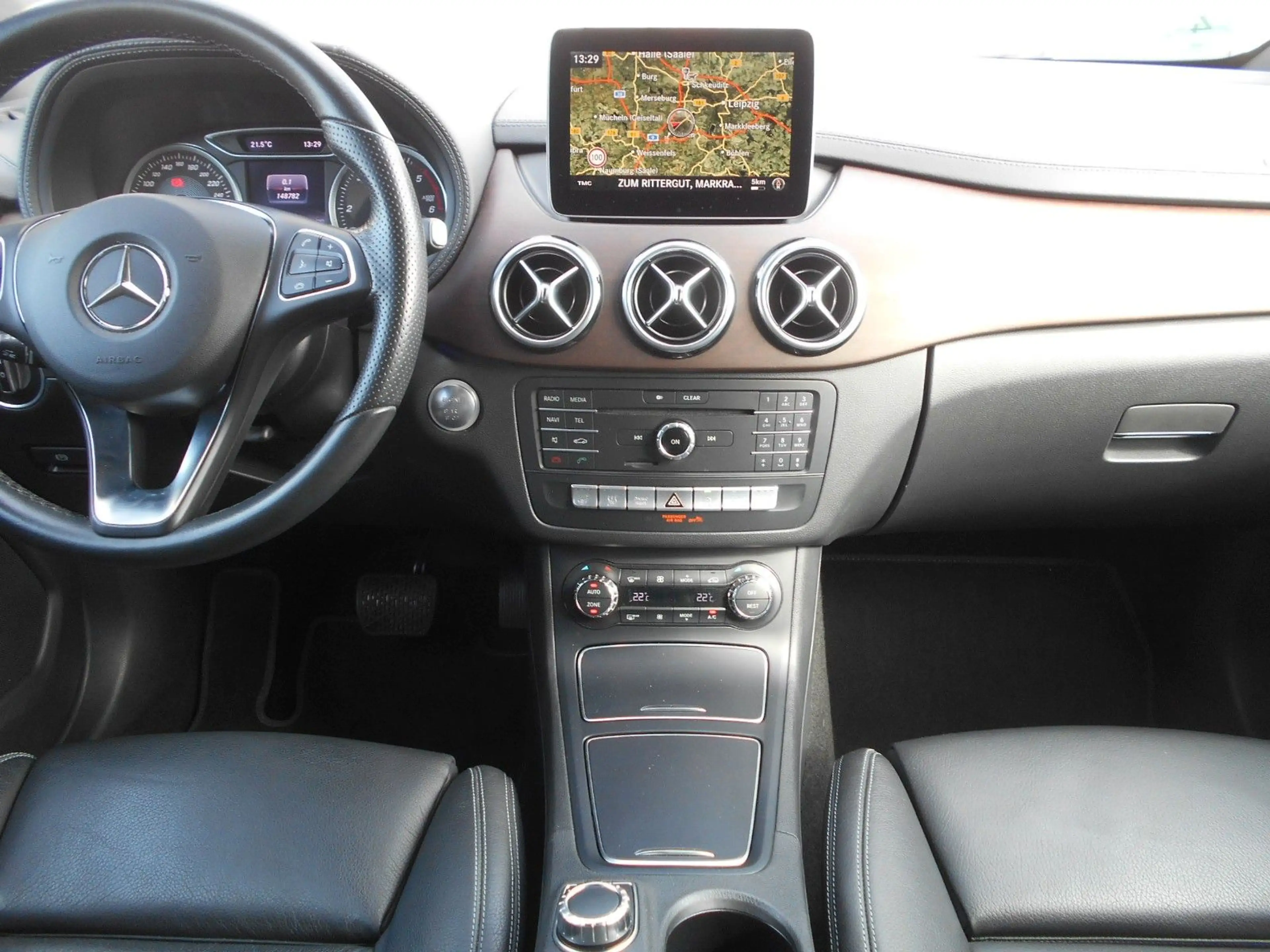 Mercedes-Benz B 220 d 4MATIC DCT LED/NAVI/LEDER/PDC — photo 4