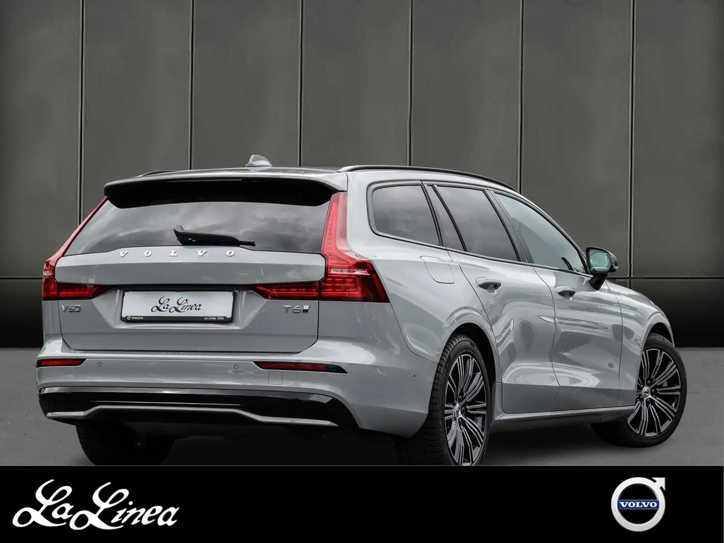 Volvo V60 T6 Recharge AWD Plus Dark NP:74.790,-//PANO/AHK... Grigio - 2