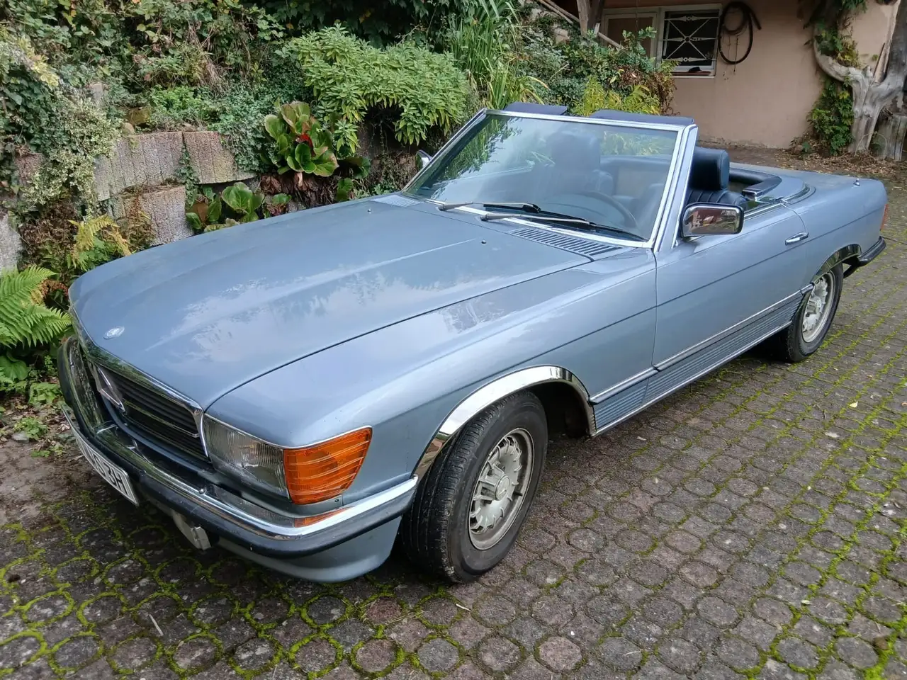 Mercedes-Benz 280 Typ R107, Cabrio mit Hardtop, foto 2