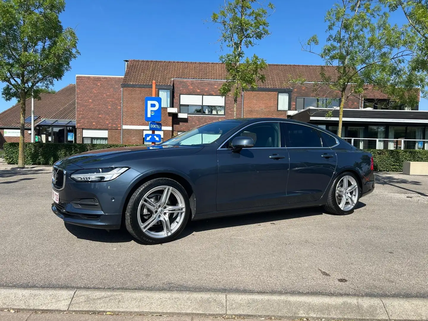 Volvo S90 S90 D3 Momentum Blauw - 1