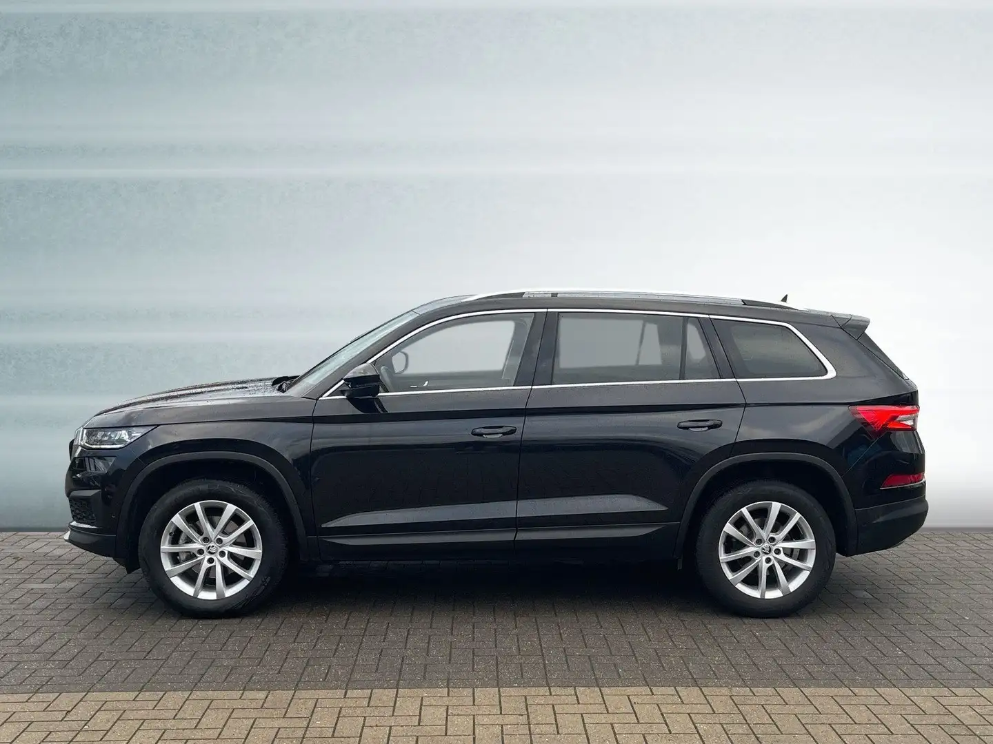 Skoda Kodiaq 2.0 TDI Style DSG AHK LED ACC Negro - 2