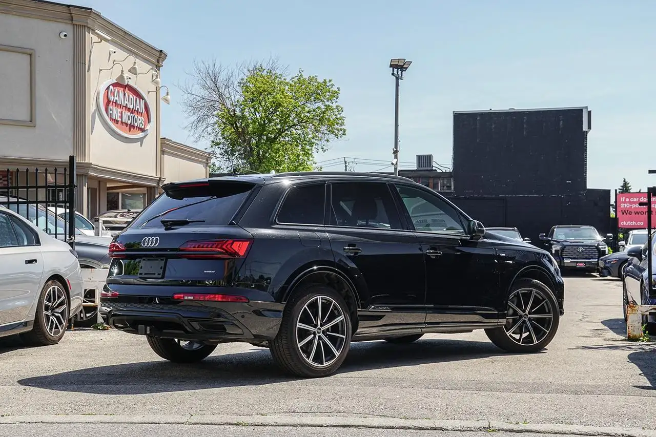 Audi Q7 photo Audi Q7