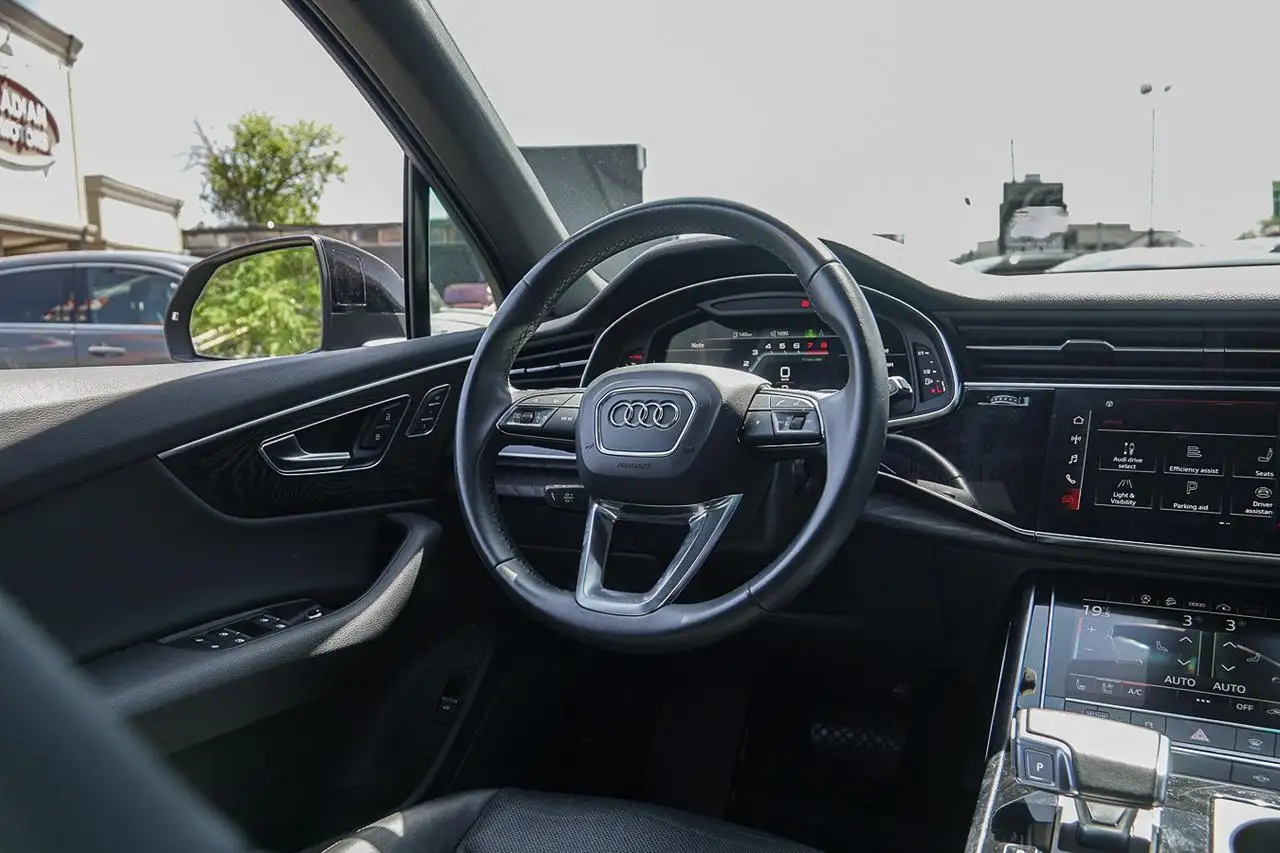 Audi Q7 photo Audi Q7