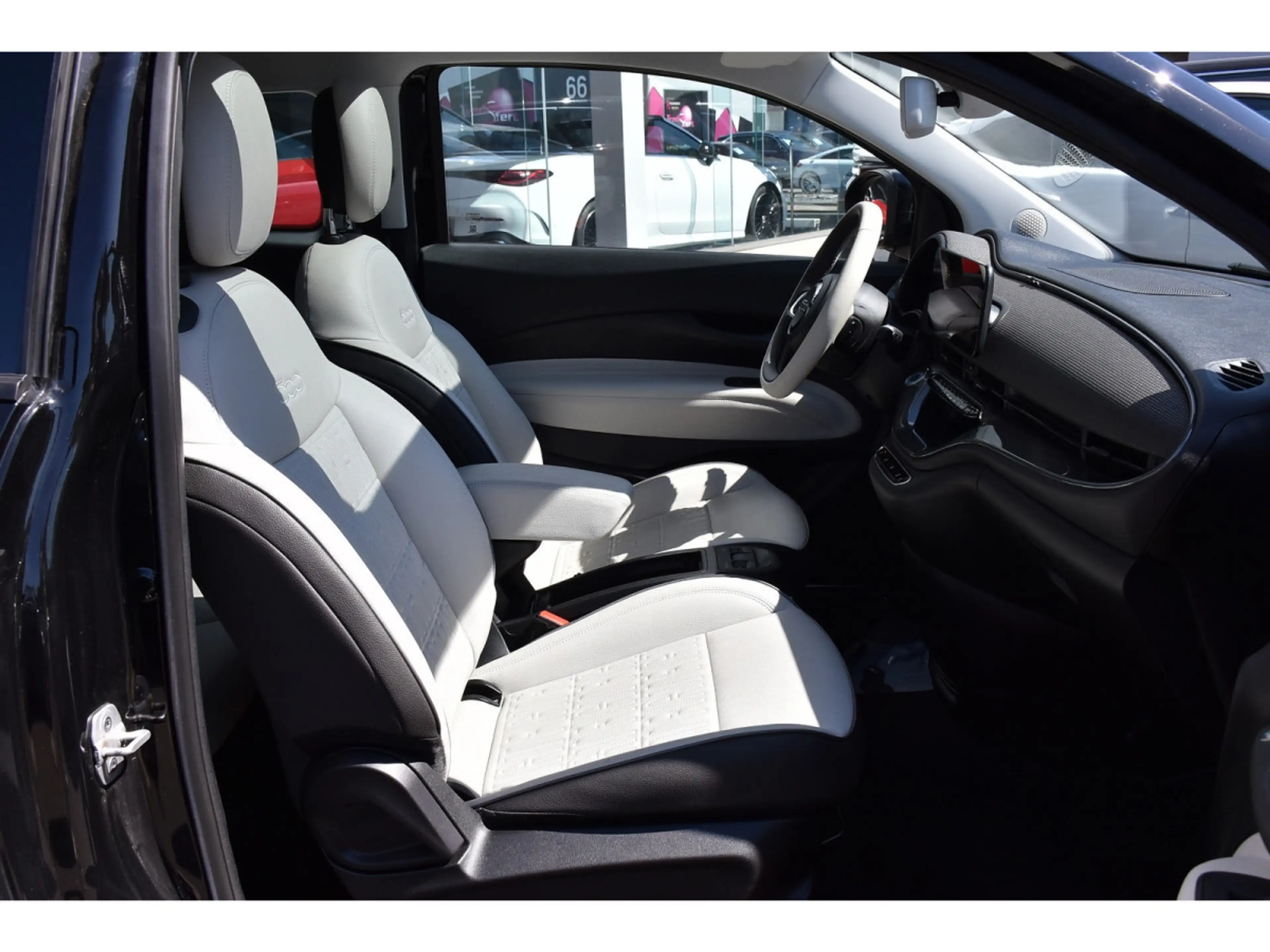 Fiat 500e 42 kWh La Prima ACC CO DRIVER PANO CAM 1° MAIN — photo 7