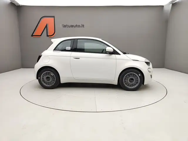 Fiat 500 view 8