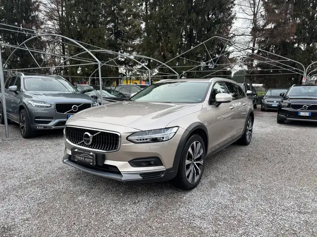 Volvo V90 Cross Country V90 2022 Cross Country 2.0 b4 Ultimate awd auto