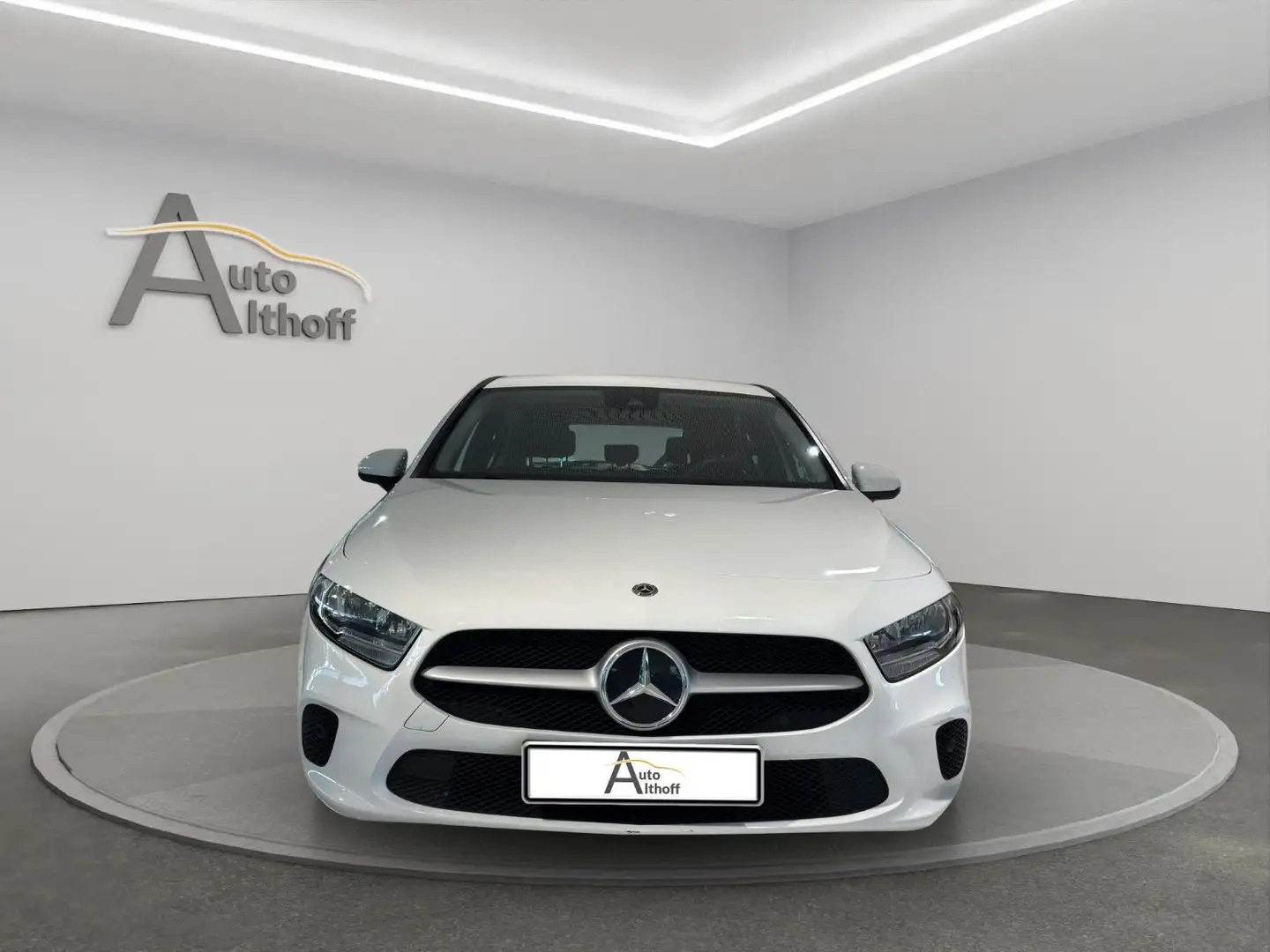 Mercedes-Benz A 180 A180 2.HAND NAVI PARK SPURH TEMP SHZ KLIMA DAB Blanco - 2
