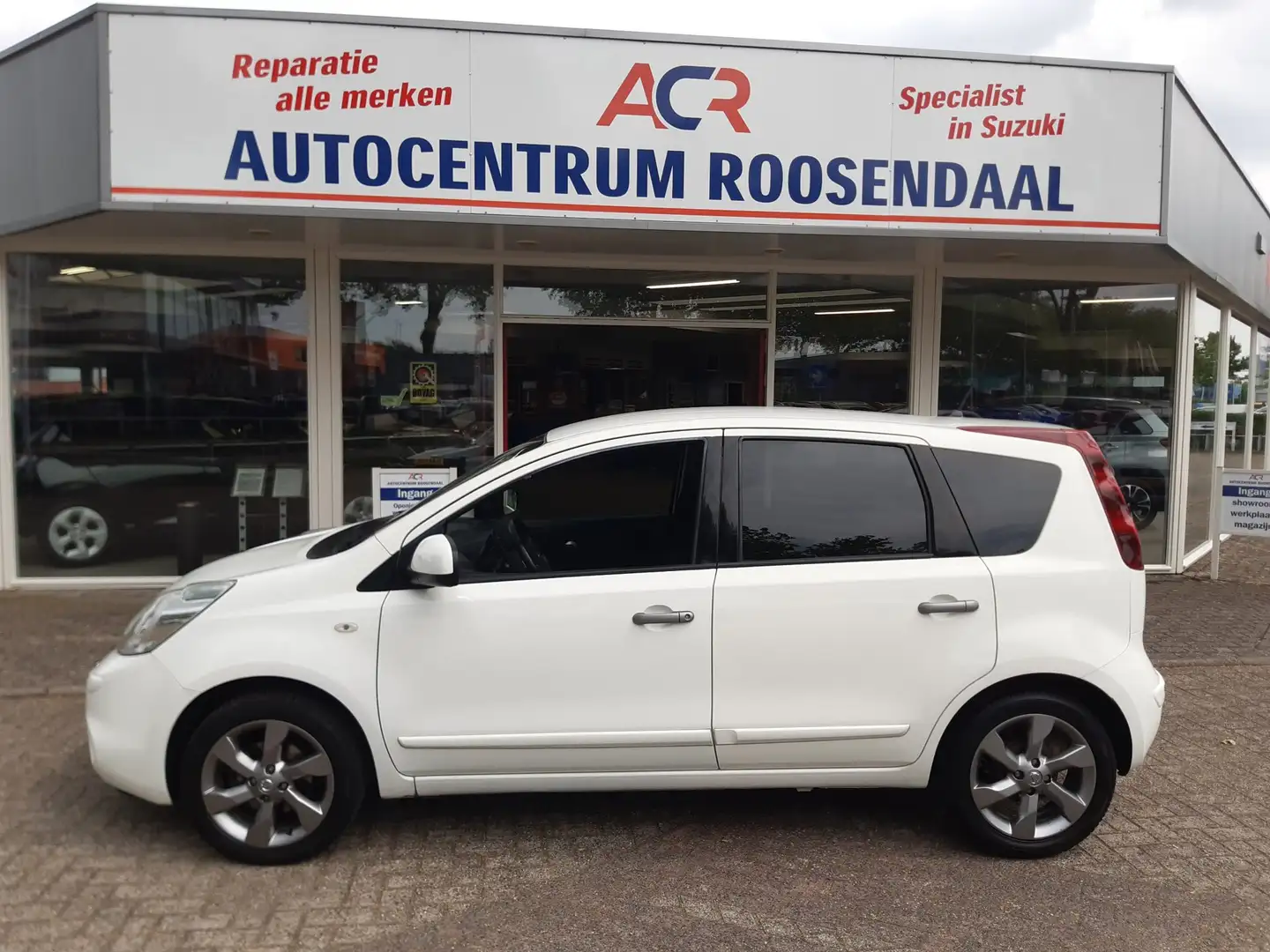 Nissan Note 1.4 Connect Edition Pure drive Weiß - 2