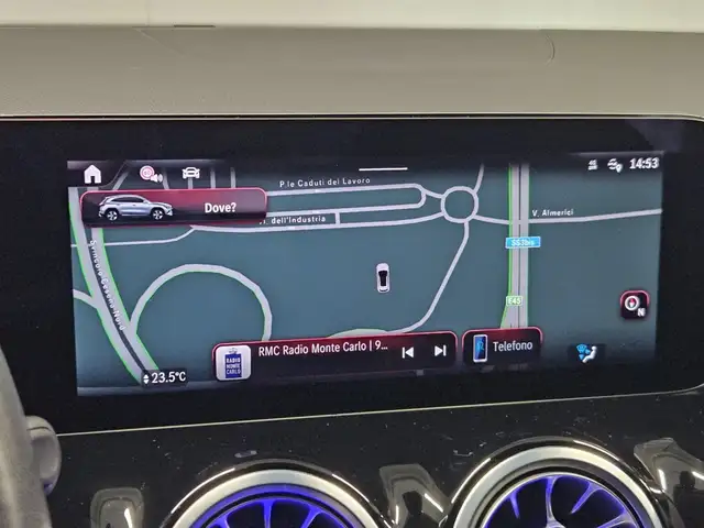 Mercedes-Benz Gla view 10