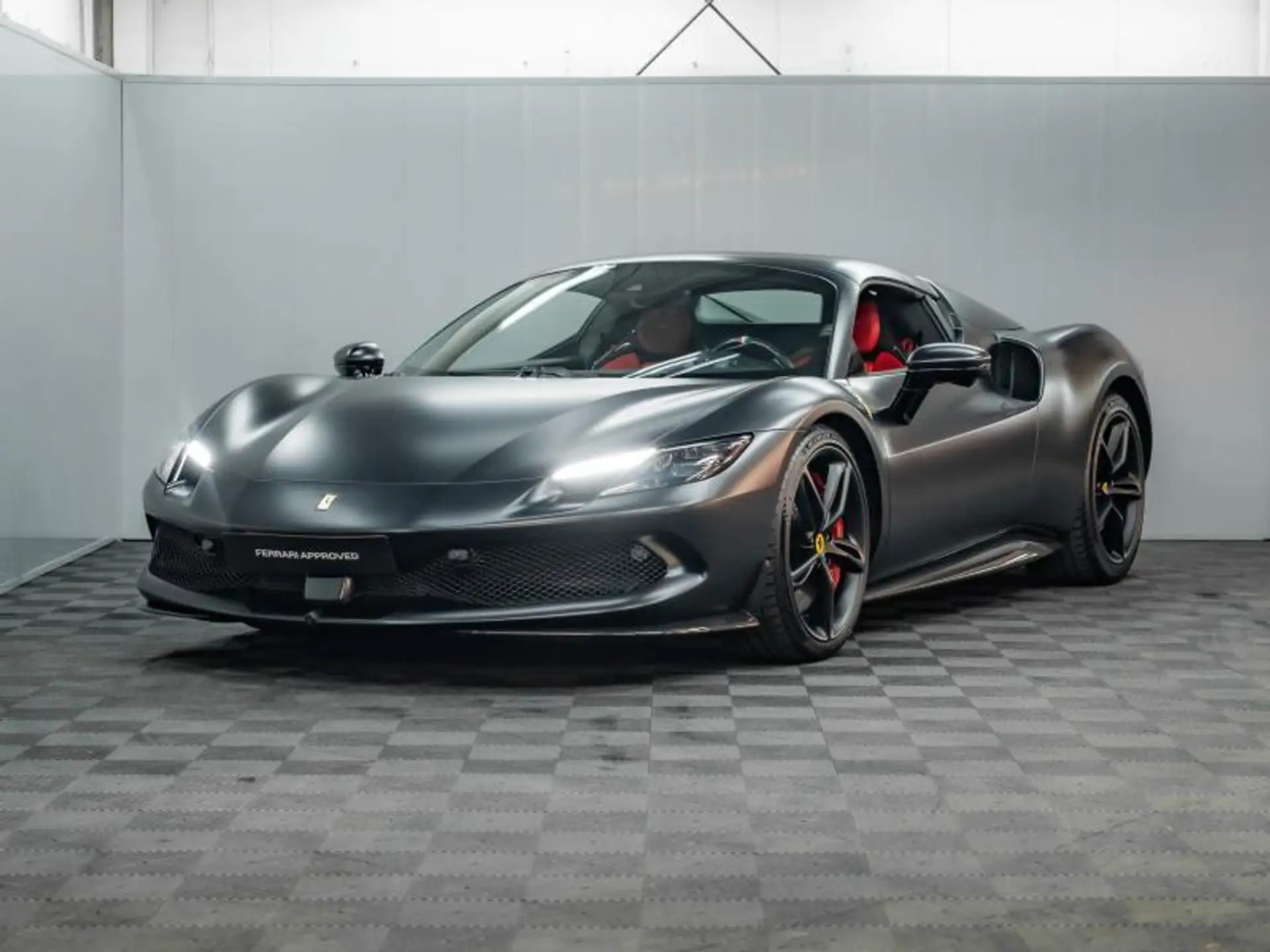 페라리 296 GTS 2024 건메탈 사진 7