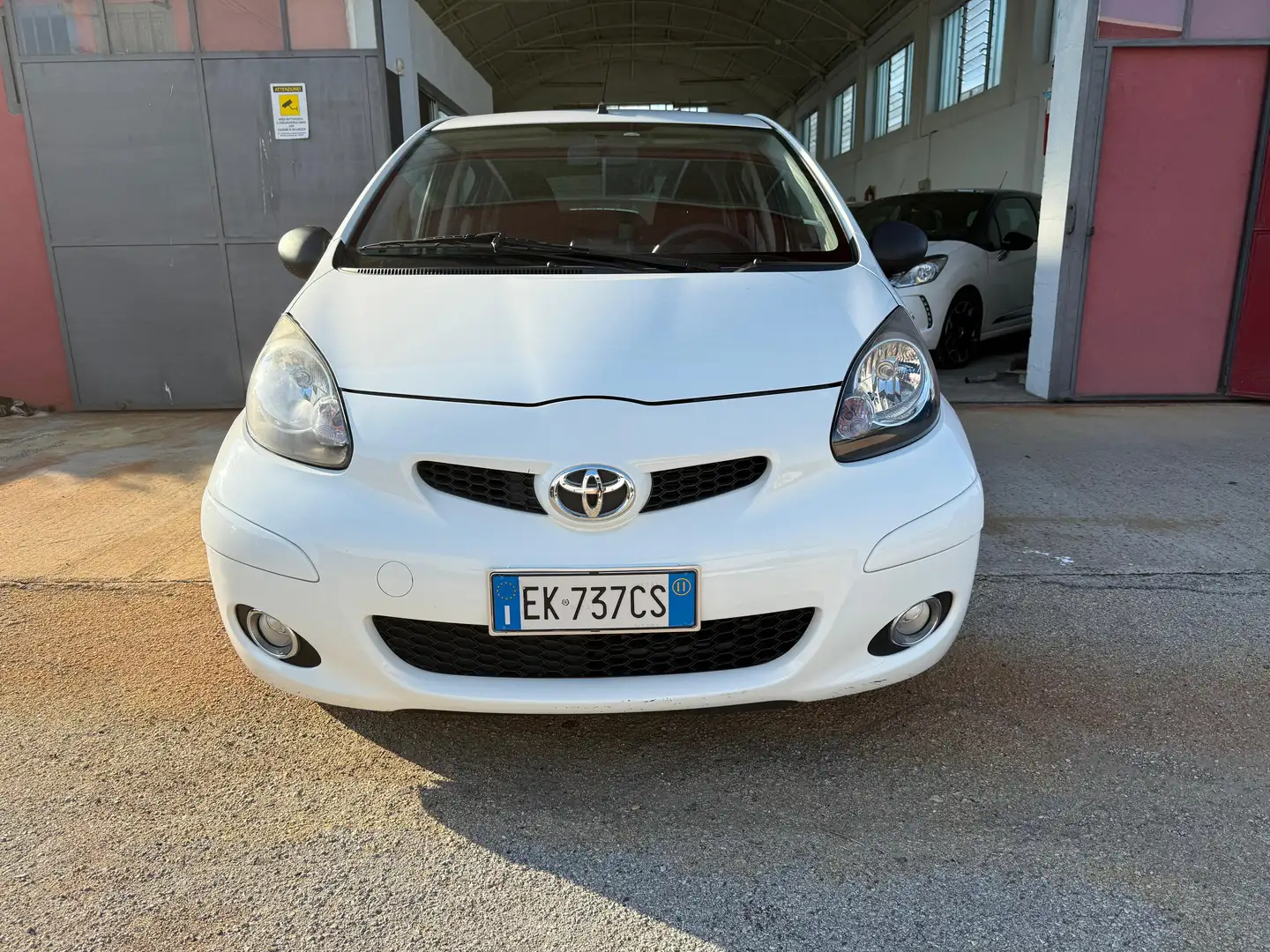 Toyota Aygo 5p 1.0 Sol Connect - 1