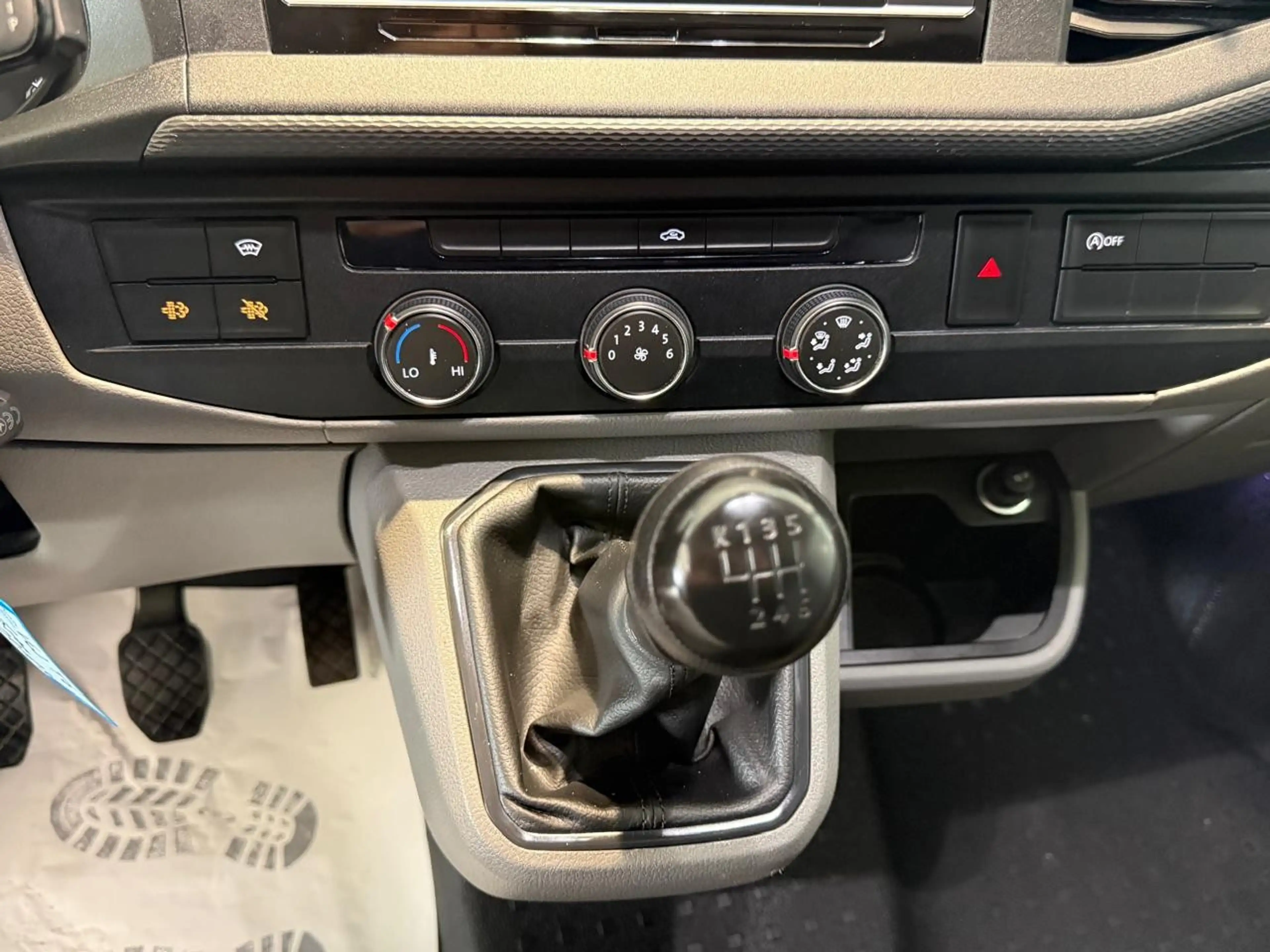 Volkswagen T6.1 Transporter Kasten FWD lang*Kamera*AHK — photo 19