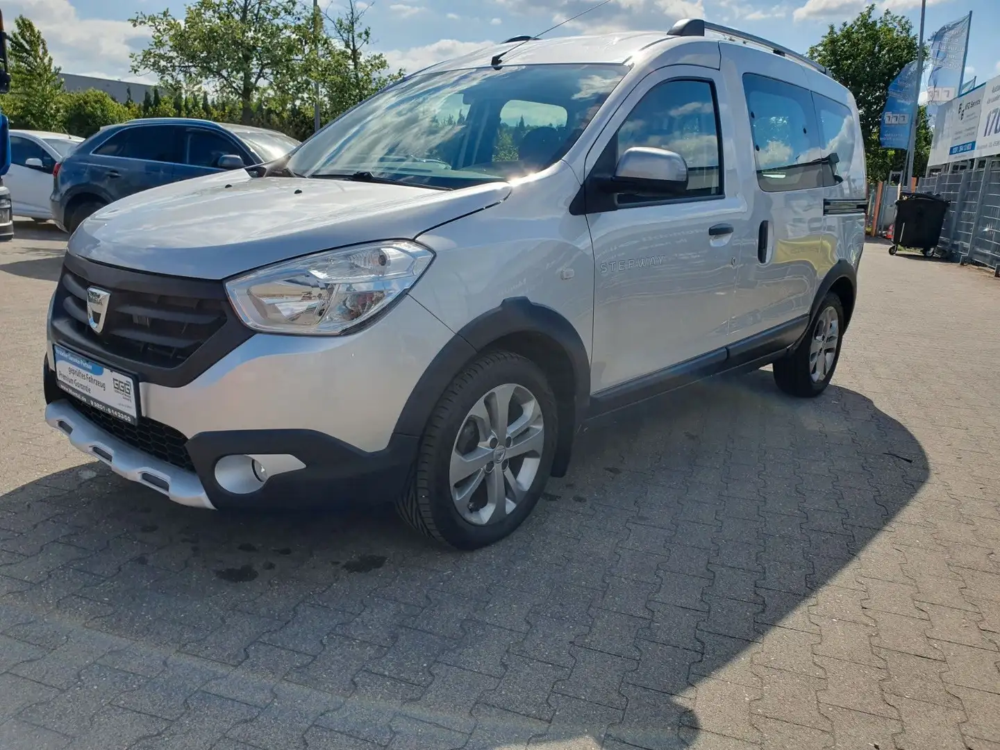 Dacia Dokker TCe 115 Stepway GARANTIE KLIMAANLAGE ALU Plateado - 1