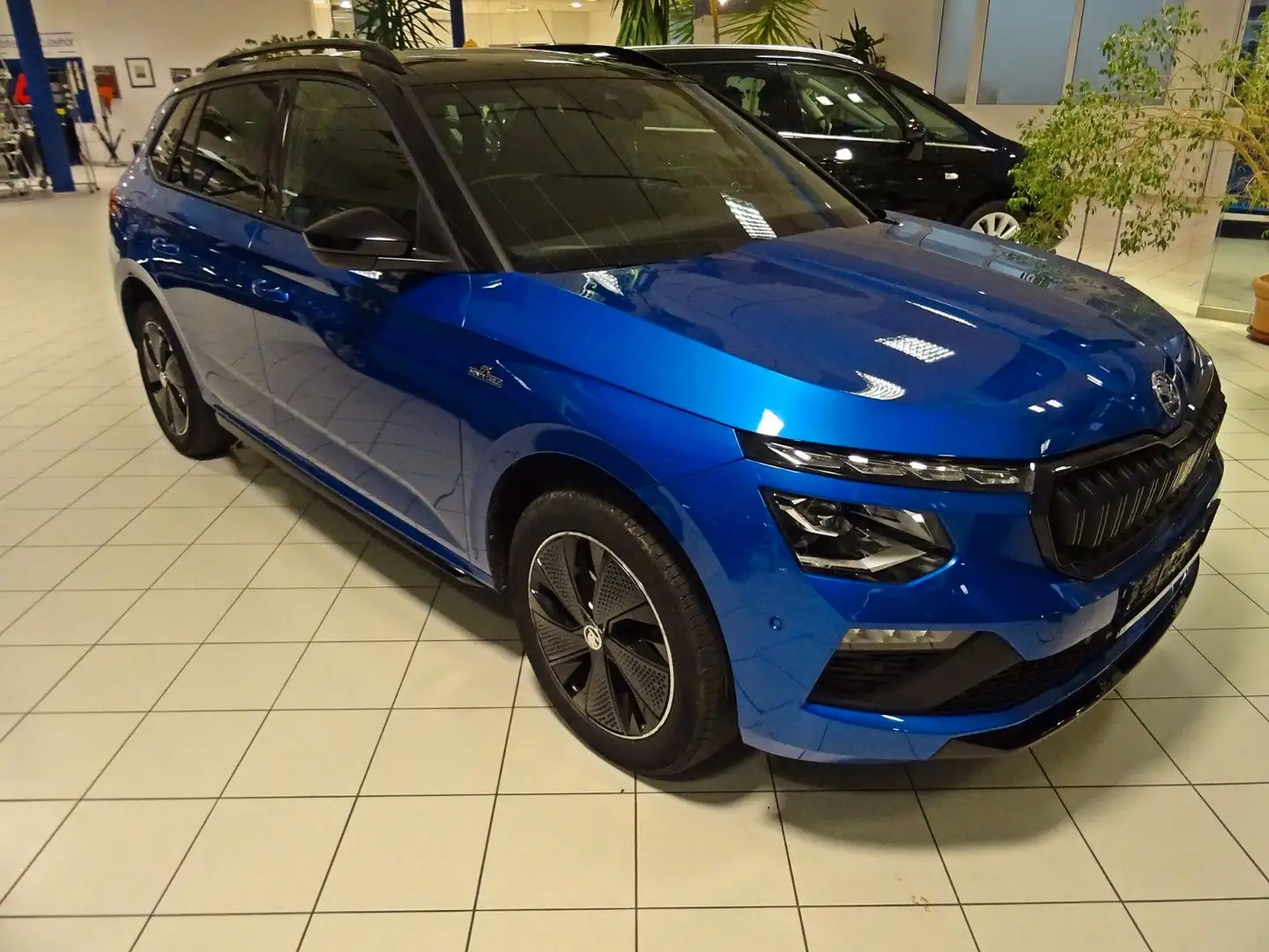 Skoda Kamiq Monte Carlo DSG Blau - 1