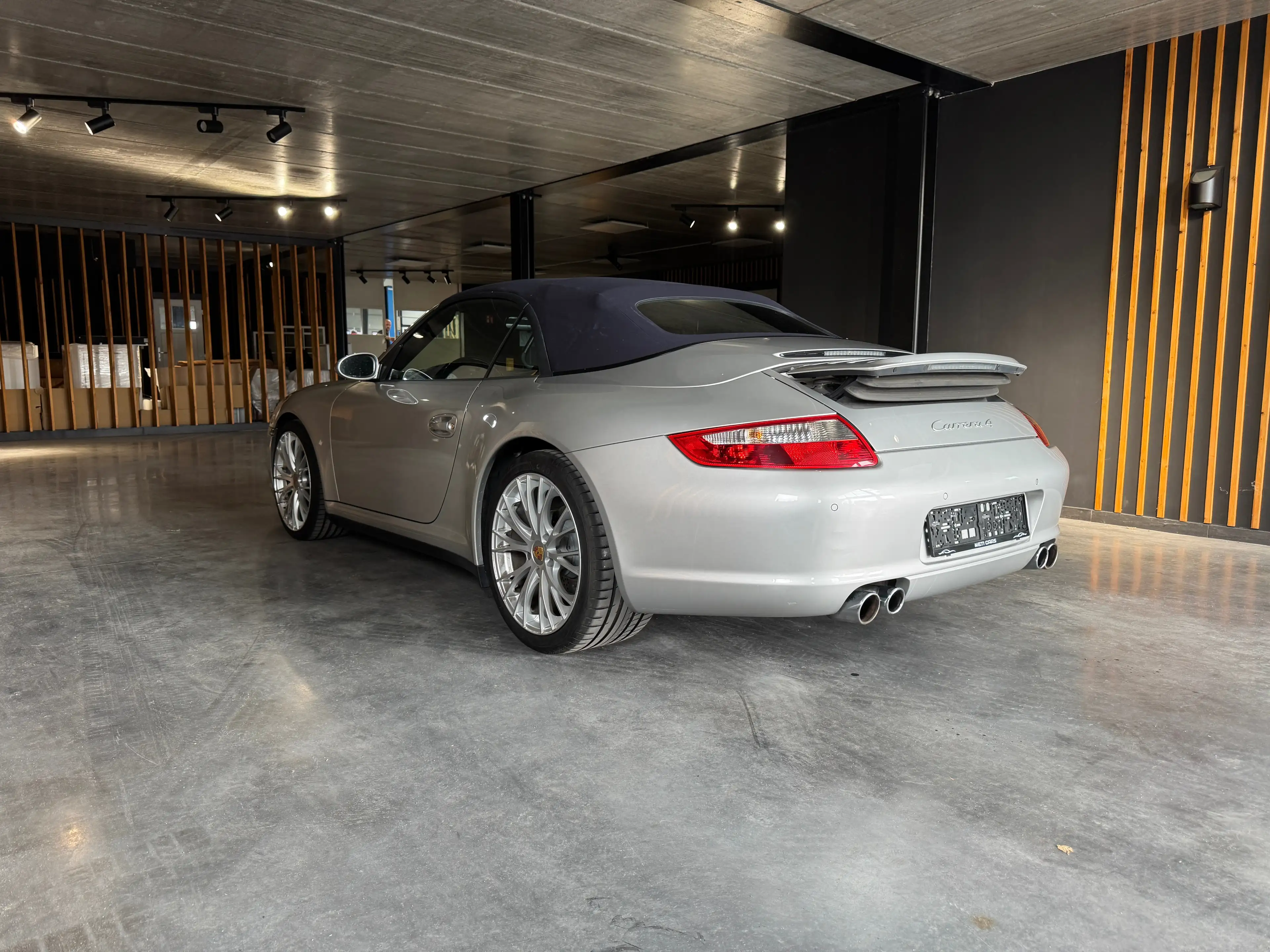 Porsche 911 Carrera 4 Cabriolet 3.6i Tiptronic S — photo 8