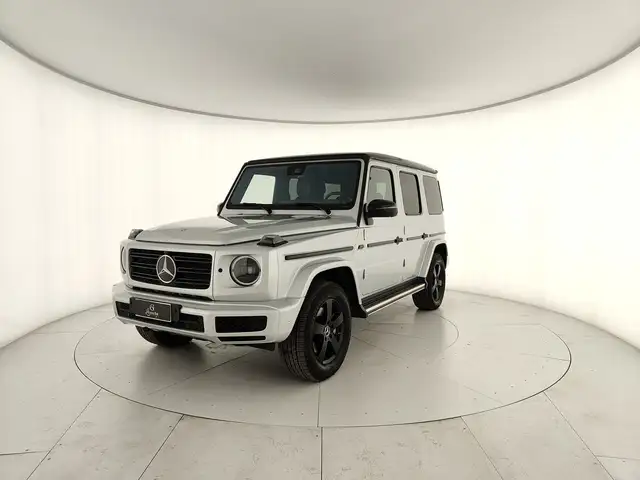 Mercedes-Benz G 400