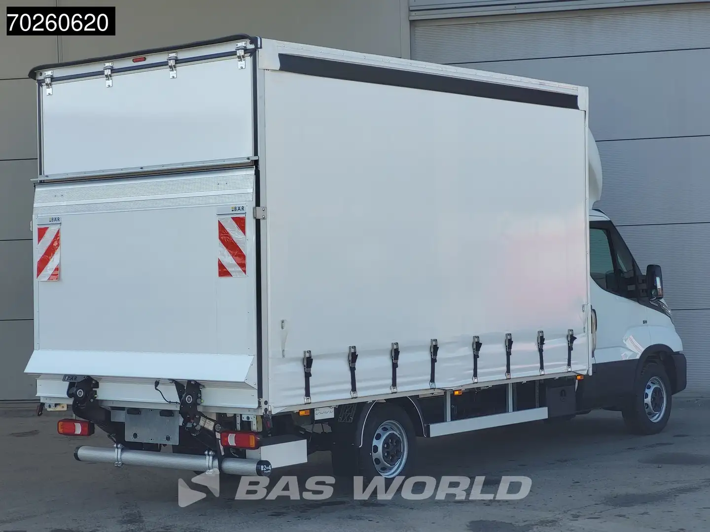 Iveco Daily 35S21 3.0L Automaat Schuifzeilen Laadklep 210PK 20 Wit - 2