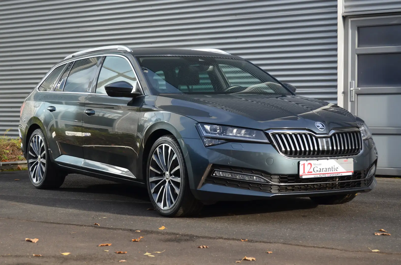 Skoda Superb L&K*Columbus*LED*R-Kamera*ACC*Schlaf*AHK* Grau - 1