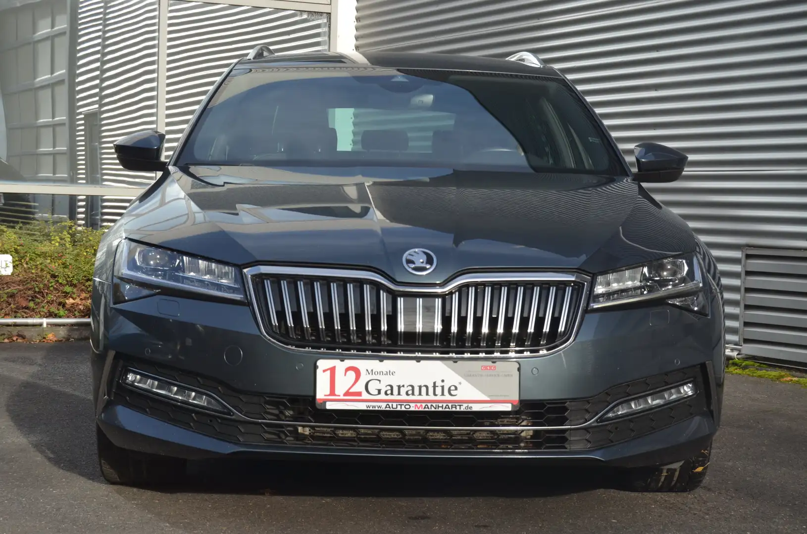Skoda Superb L&K*Columbus*LED*R-Kamera*ACC*Schlaf*AHK* Grau - 2