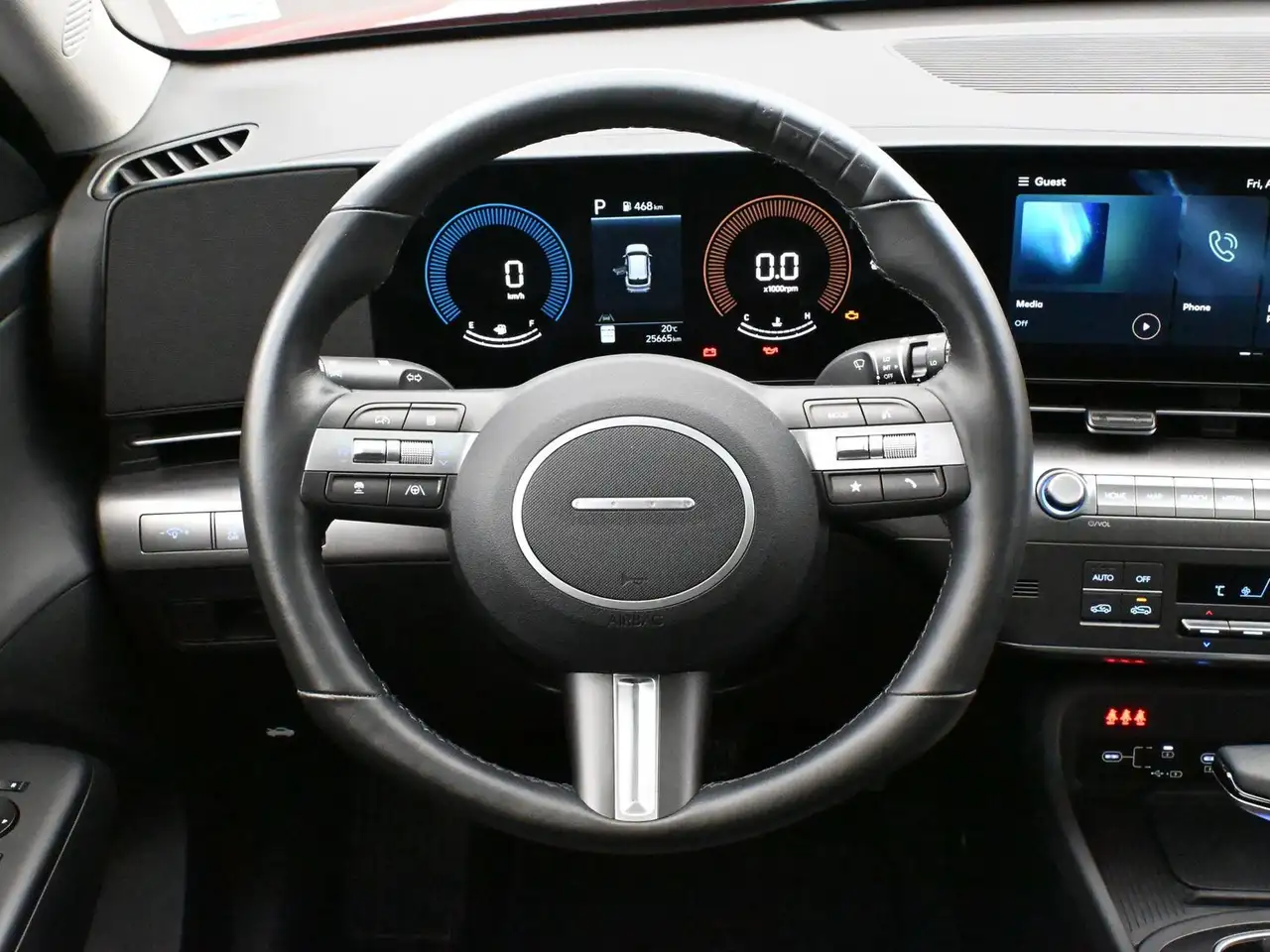 Hyundai KONA снимка Hyundai KONA