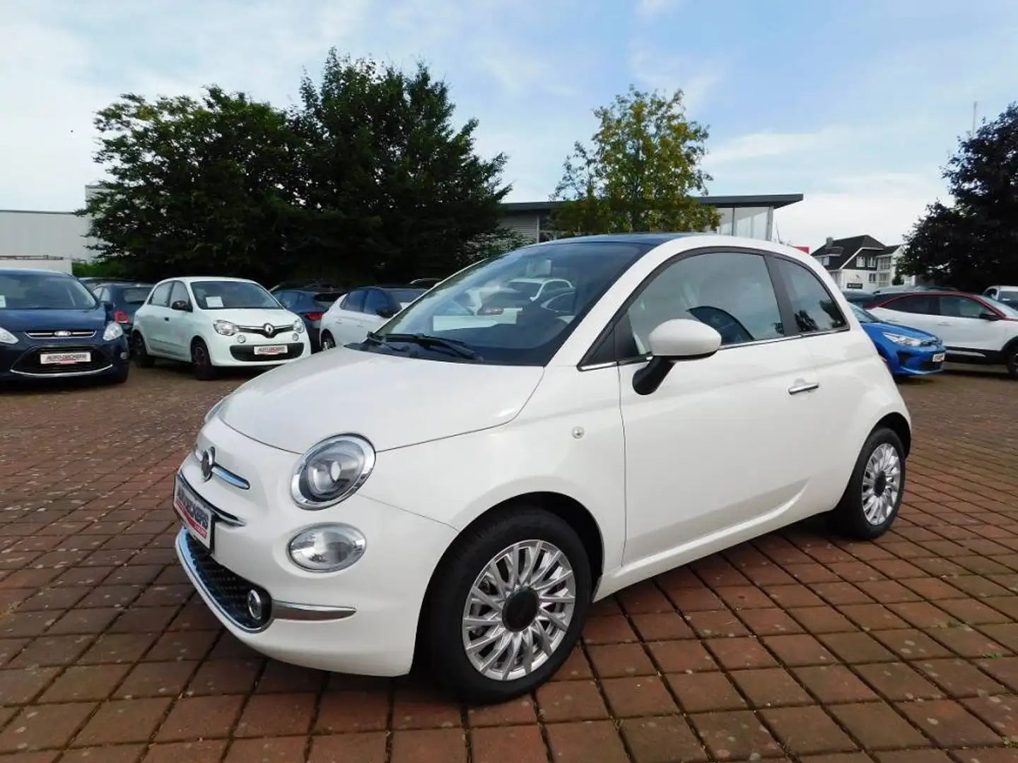 Fiat 500 1,0 Hybrid DolceVita Klimaauto Pano PDC Weiß - 1
