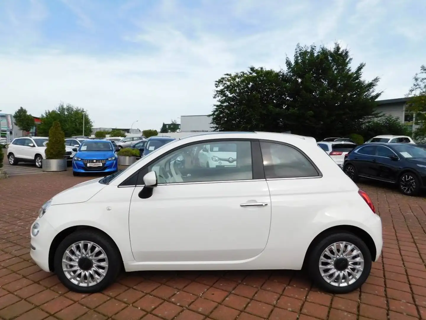 Fiat 500 1,0 Hybrid DolceVita Klimaauto Pano PDC Weiß - 2