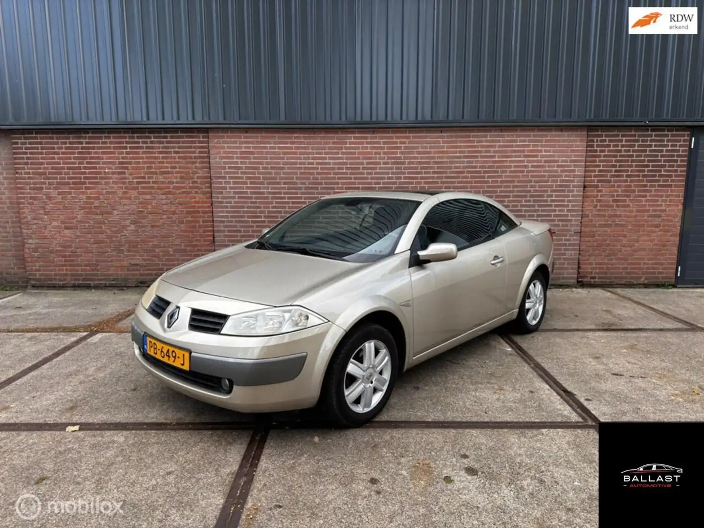Renault Megane coupé cabriolet 1.6-16V Authentique Goud - 1