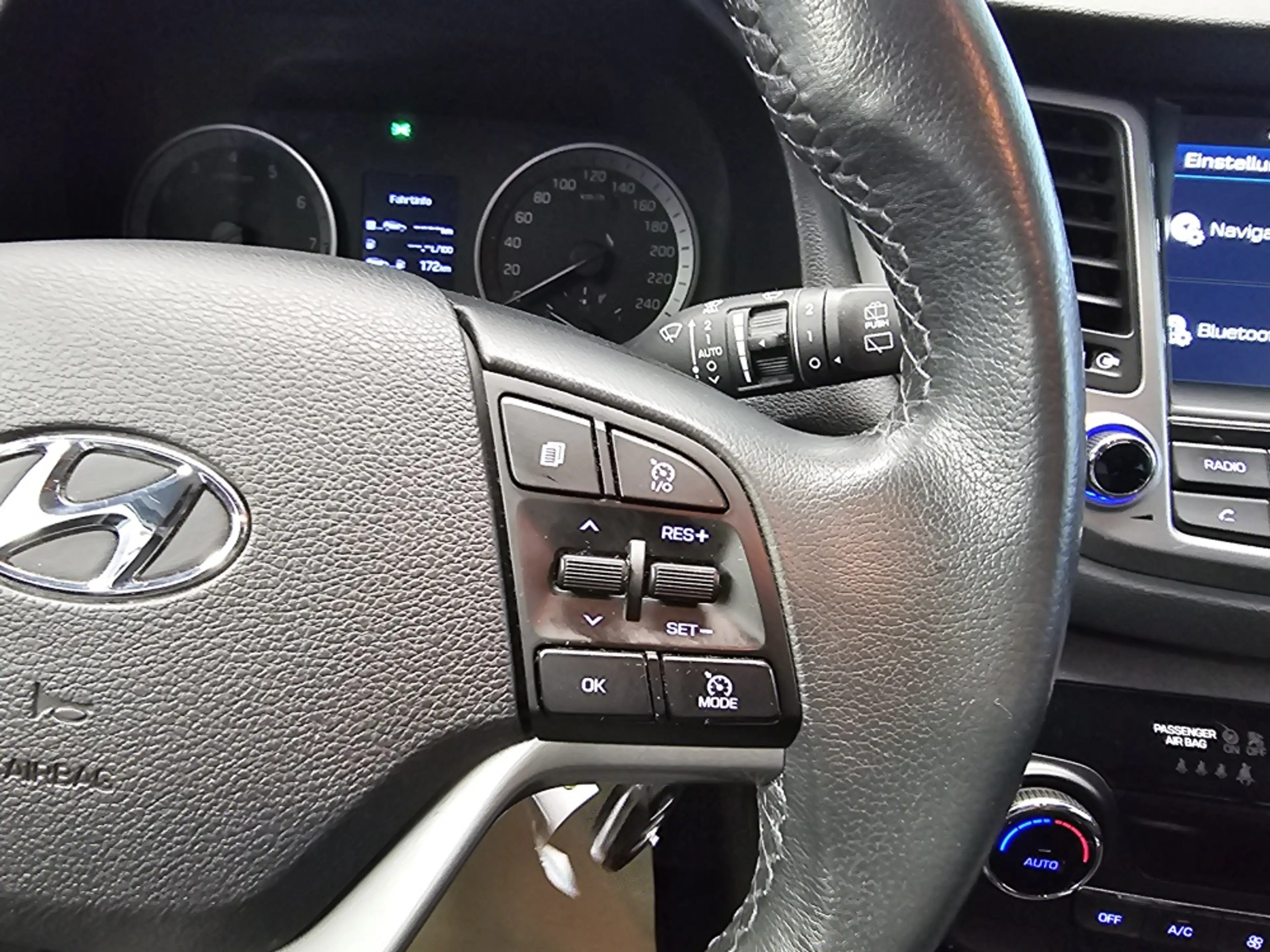 Hyundai TUCSON Kamera,Leder,Sitzheizung,Tempomat,Navi — photo 13