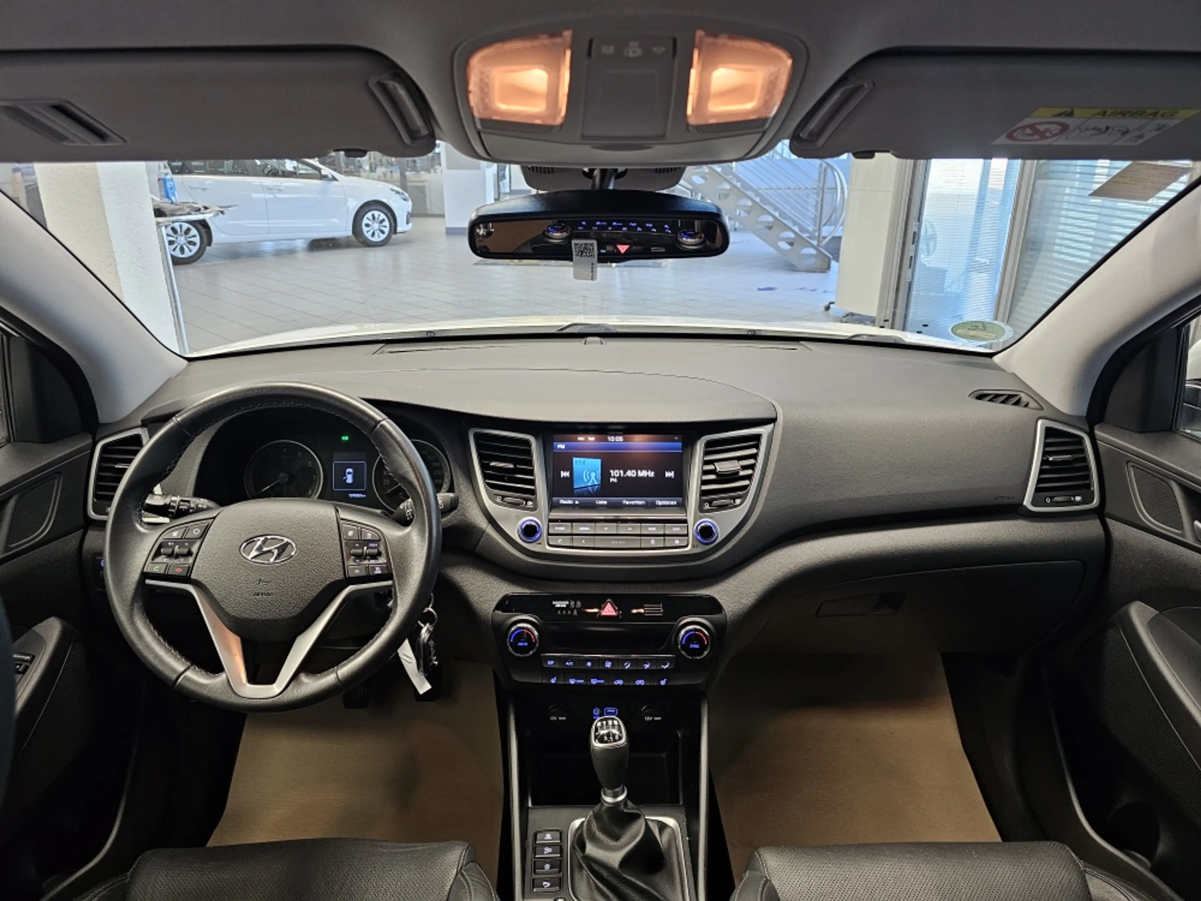Hyundai TUCSON Kamera,Leder,Sitzheizung,Tempomat,Navi — photo 6
