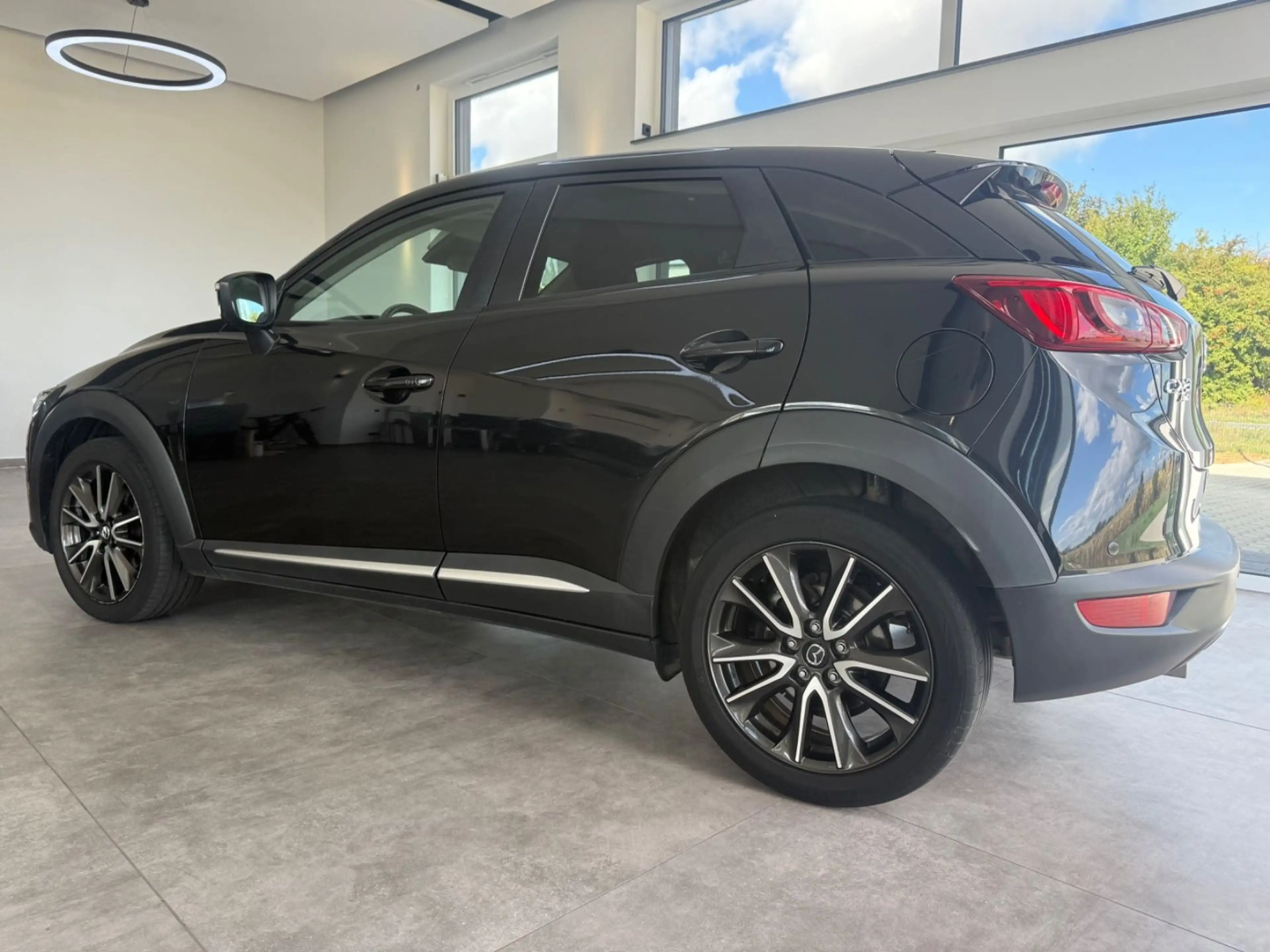 Mazda CX-3 Sports-Line** 4x4 ** TüV NEU ** — photo 7