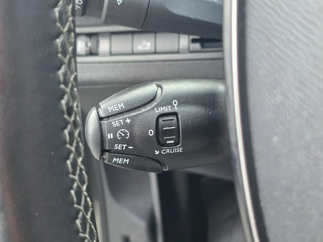 Peugeot 5008 1.2 PureTech GT-Line PANO CAMERA 7 PERSOONS, миниатюра 19