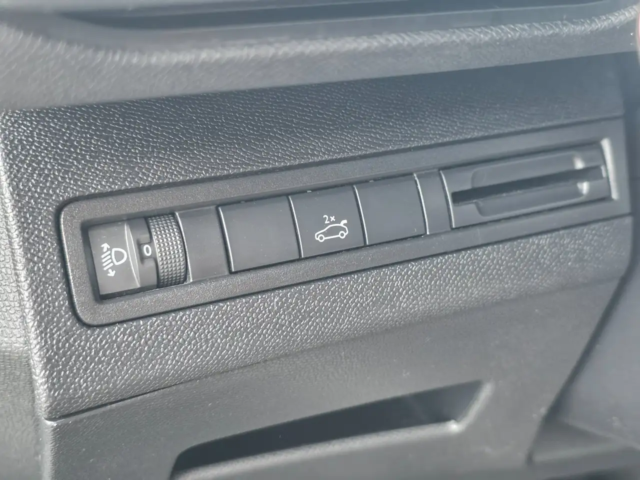 Peugeot 5008 1.2 PureTech GT-Line PANO CAMERA 7 PERSOONS, миниатюра 18