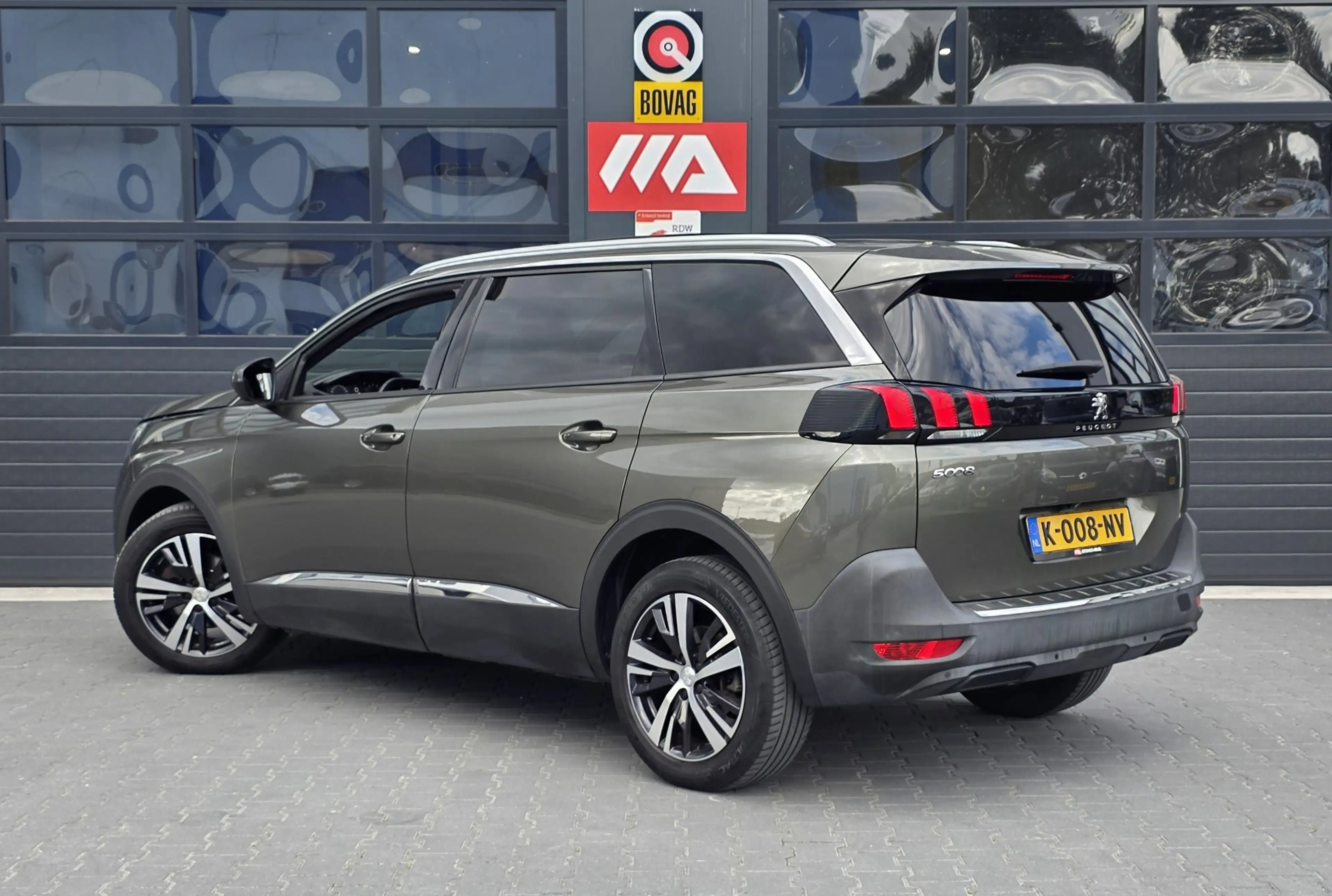 Peugeot 5008 1.2 PureTech GT-Line | PANO | CAMERA | 7 PERSOONS — photo 11