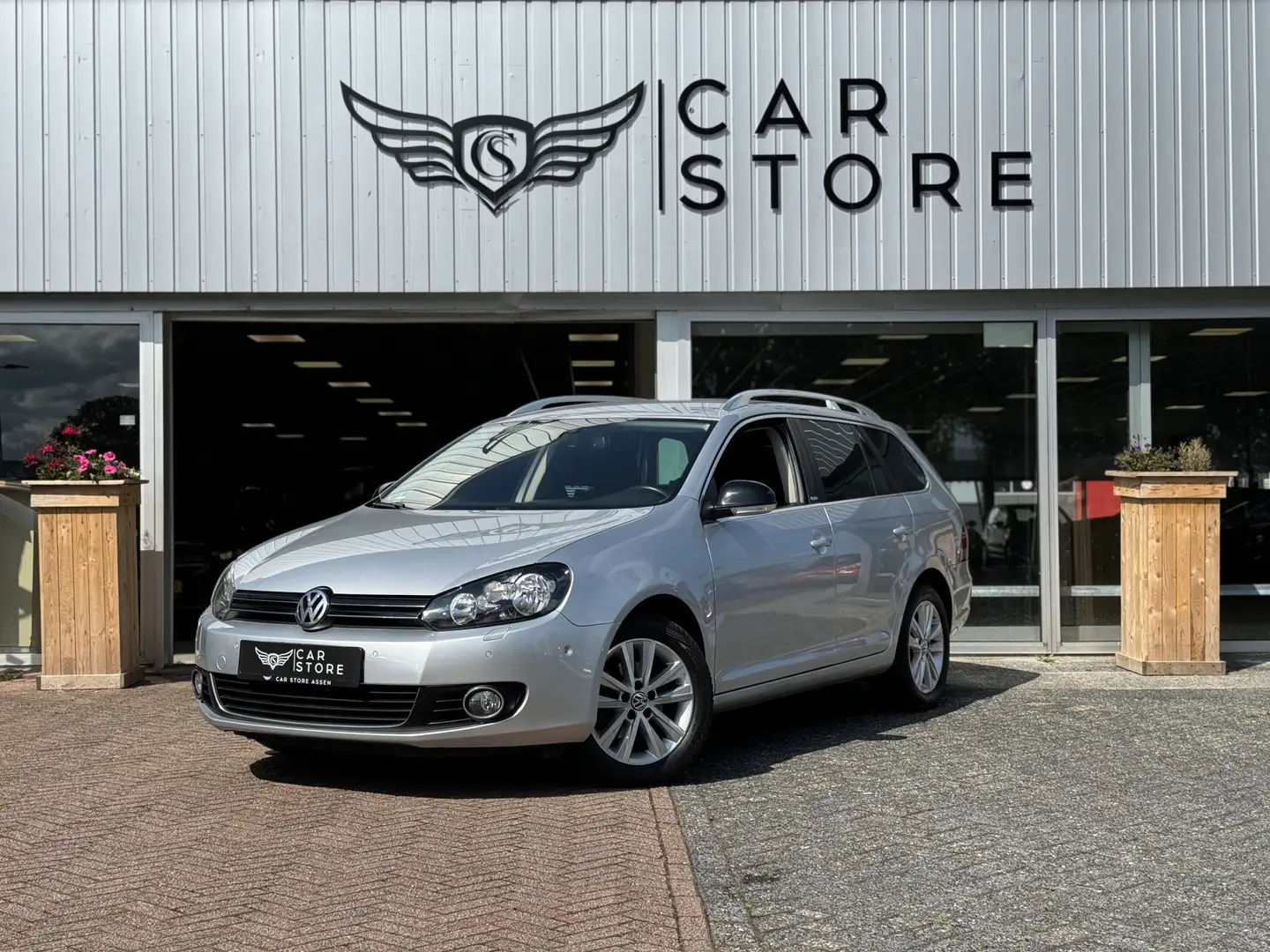 Volkswagen Golf Variant 1.2 TSI High Executive Line BlueMotion NAV|CRUISE| Grau - 1