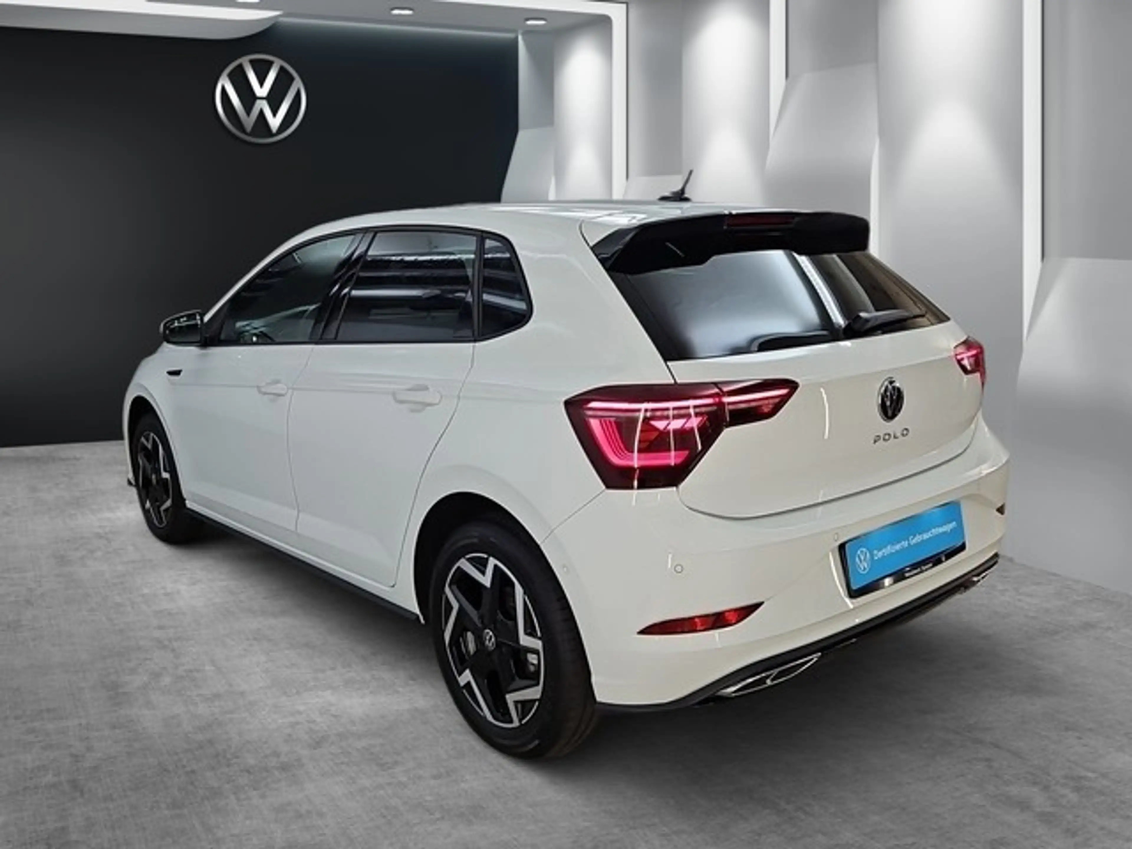 Volkswagen Polo VI R-Line IQ DRIVE ACC REAR VIEW DIGITAL COCKPI... — photo 10