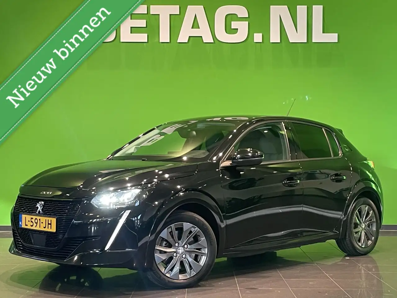 Peugeot e-208