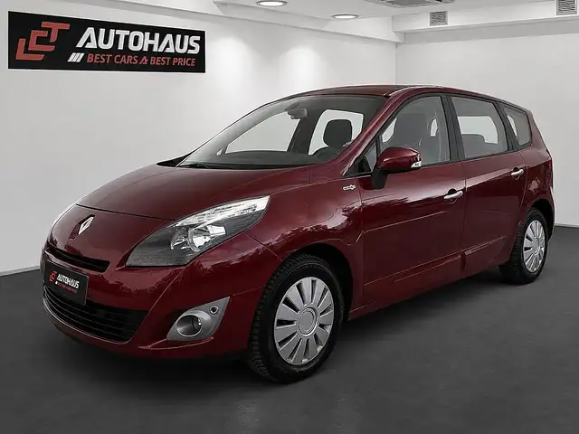 2012 Renault Scenic in Red for sale