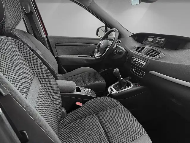 Renault Scenic view 8