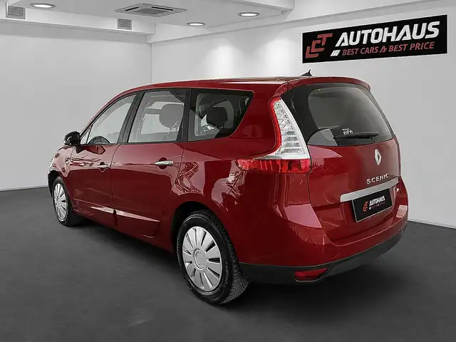 Renault Scenic view 3