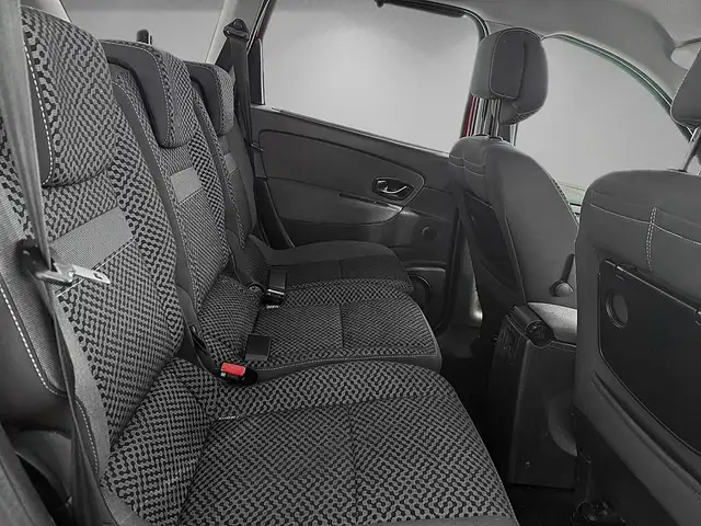Renault Scenic view 11
