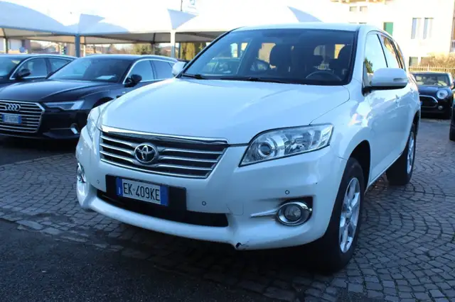Toyota RAV 4 RAV4 2.2 D-4D 150CV DPF Exclusive