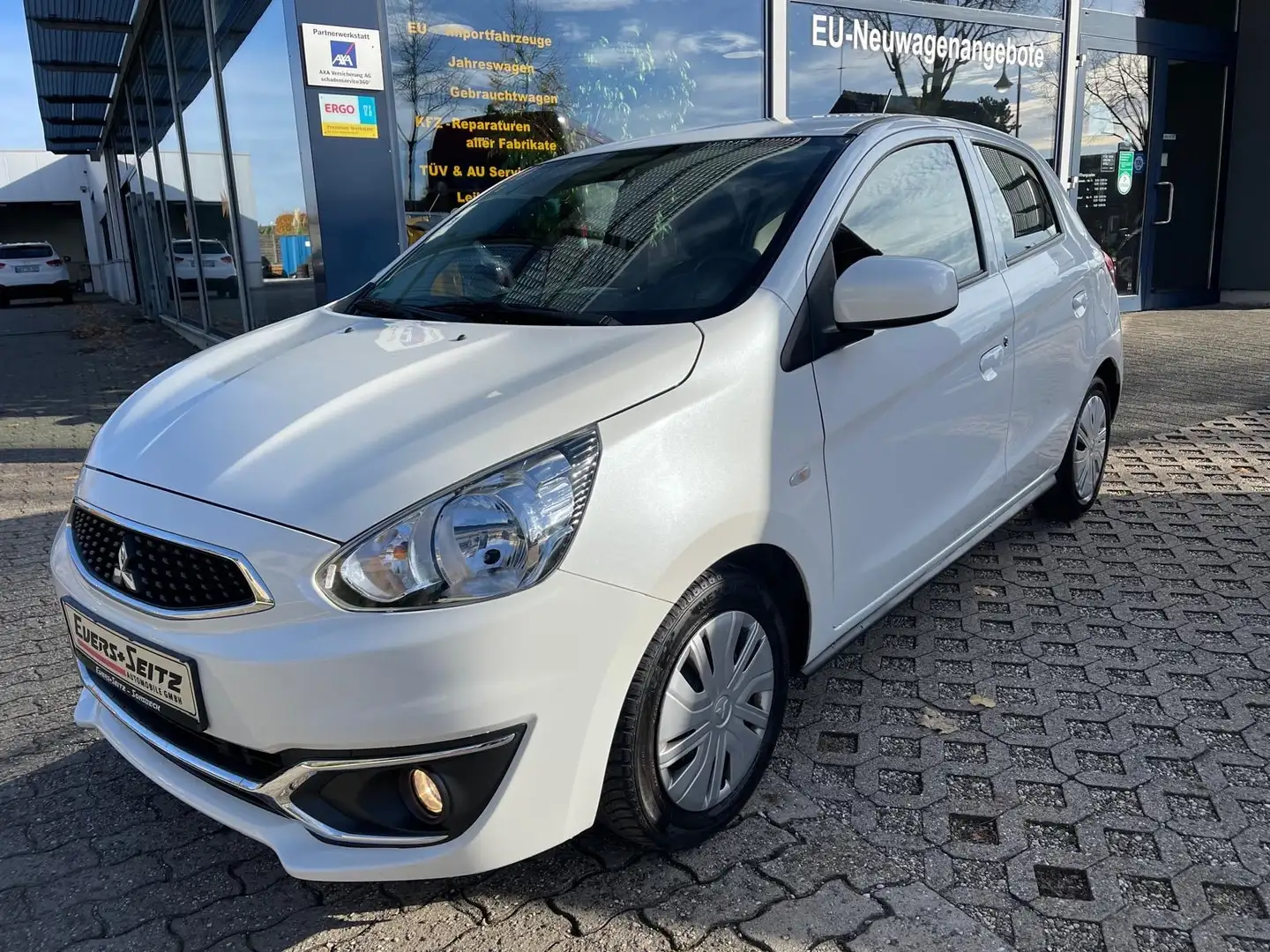 Mitsubishi Space Star Edition 100 (Klima, Allwetterreifen, 1. Hand) Weiß - 1