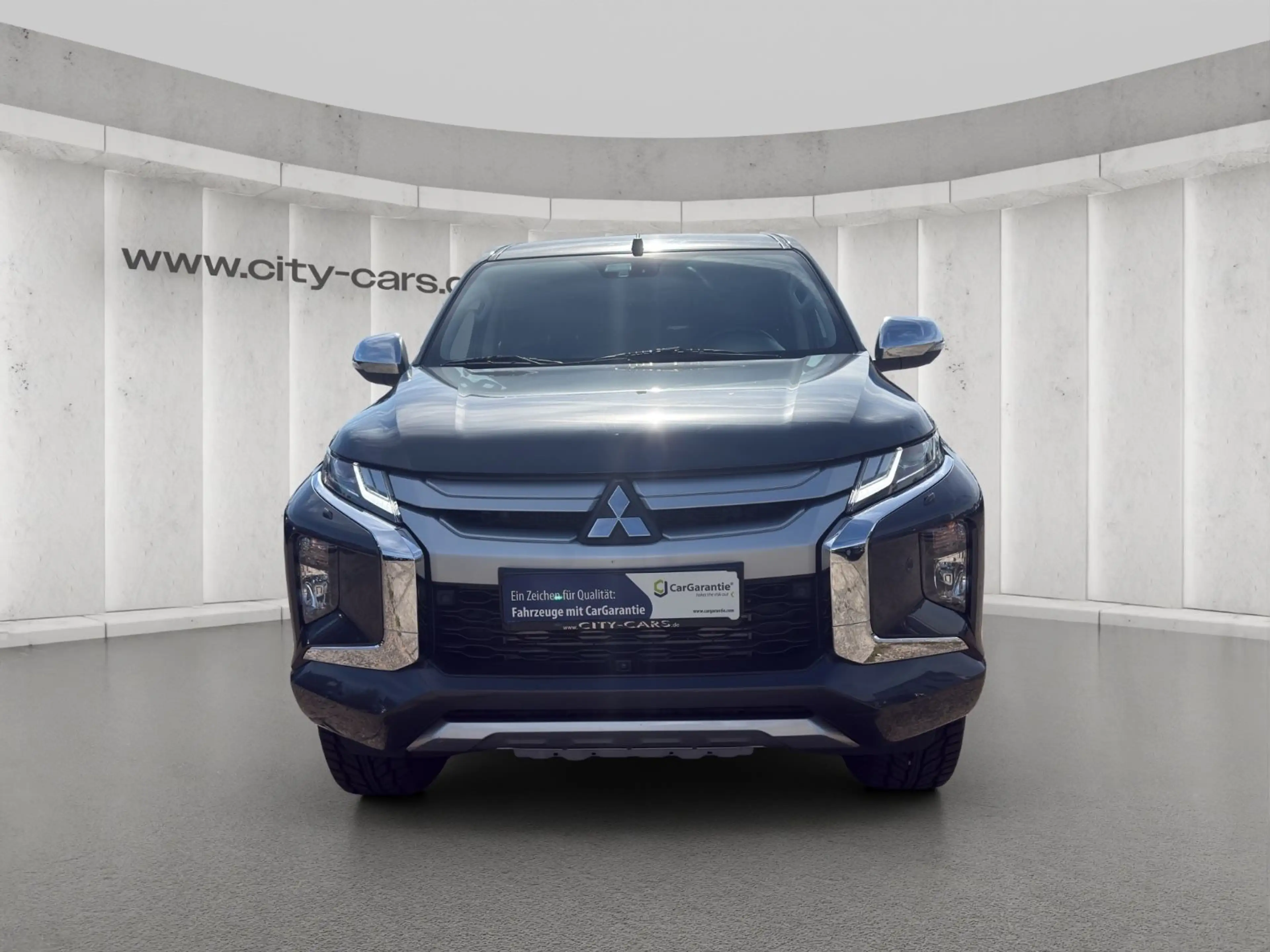 Mitsubishi L200 Top Doppelkabine 4WD*Seilwinde*Waffenfach — photo 2