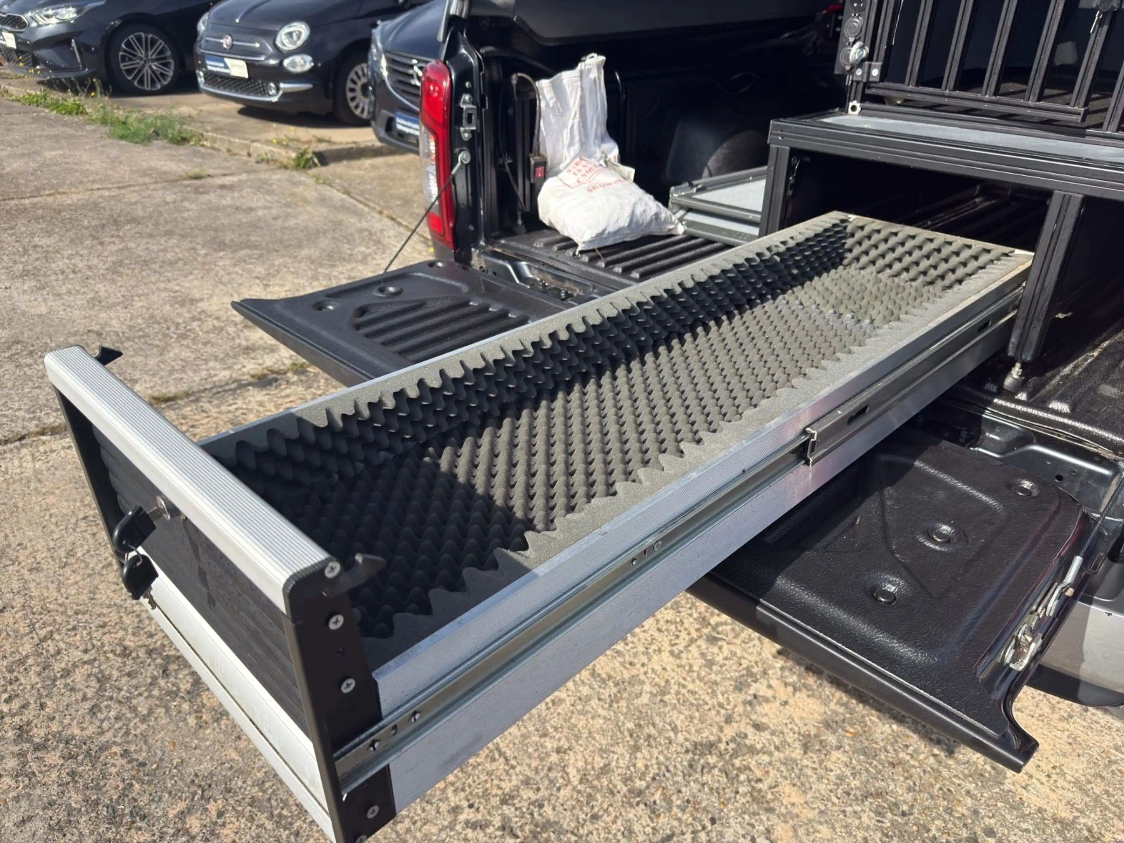 Mitsubishi L200 Top Doppelkabine 4WD*Seilwinde*Waffenfach — photo 21