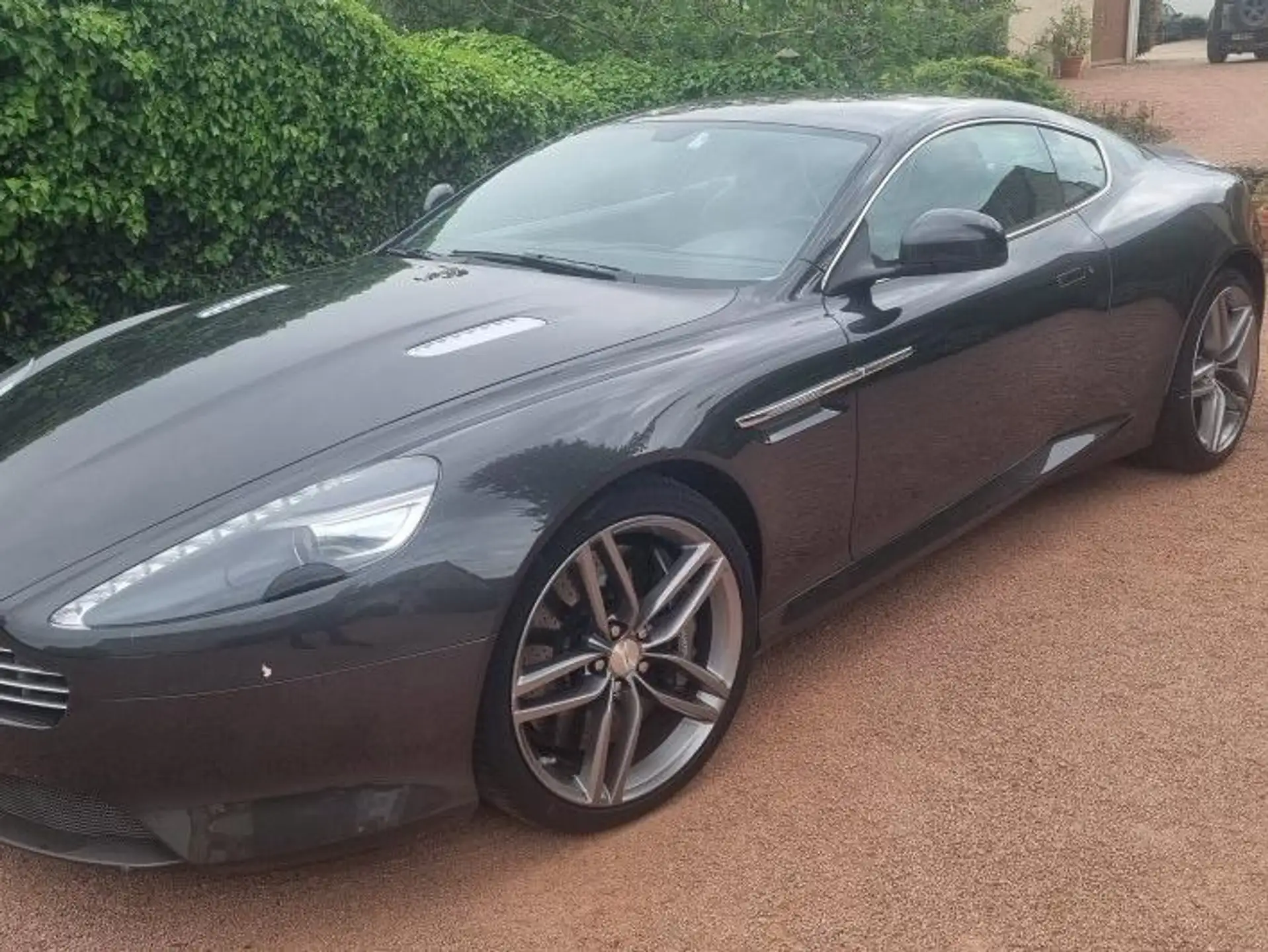 애스턴마틴 DB9 Coupe 2014 블랙 사진 3