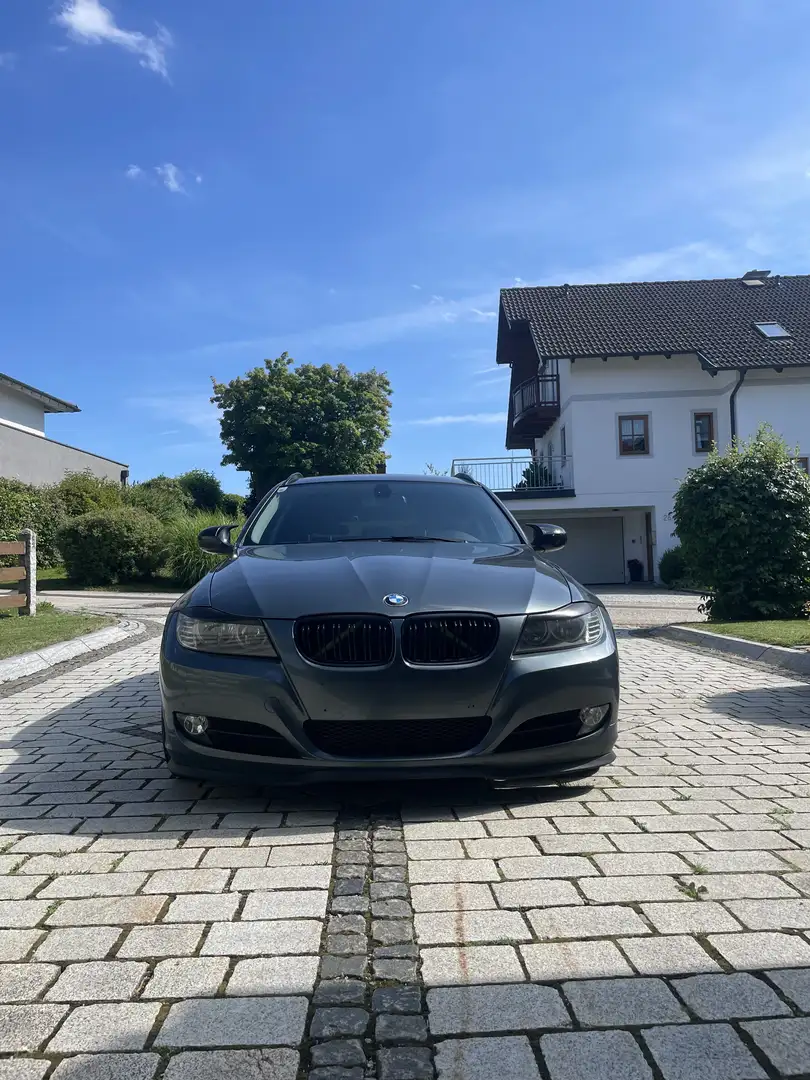 BMW 318 318d Touring - 1